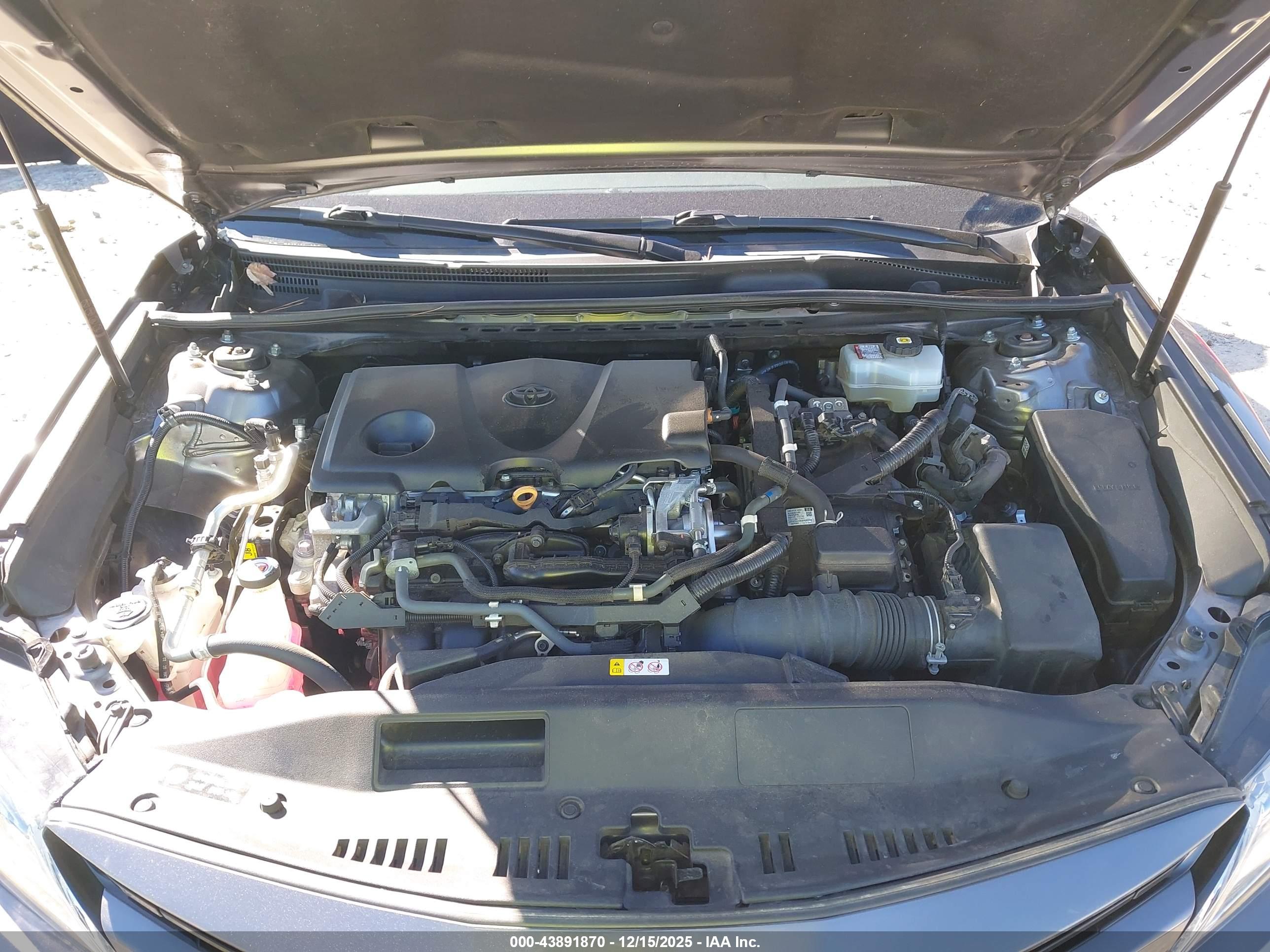 TOYOTA CAMRY image 10