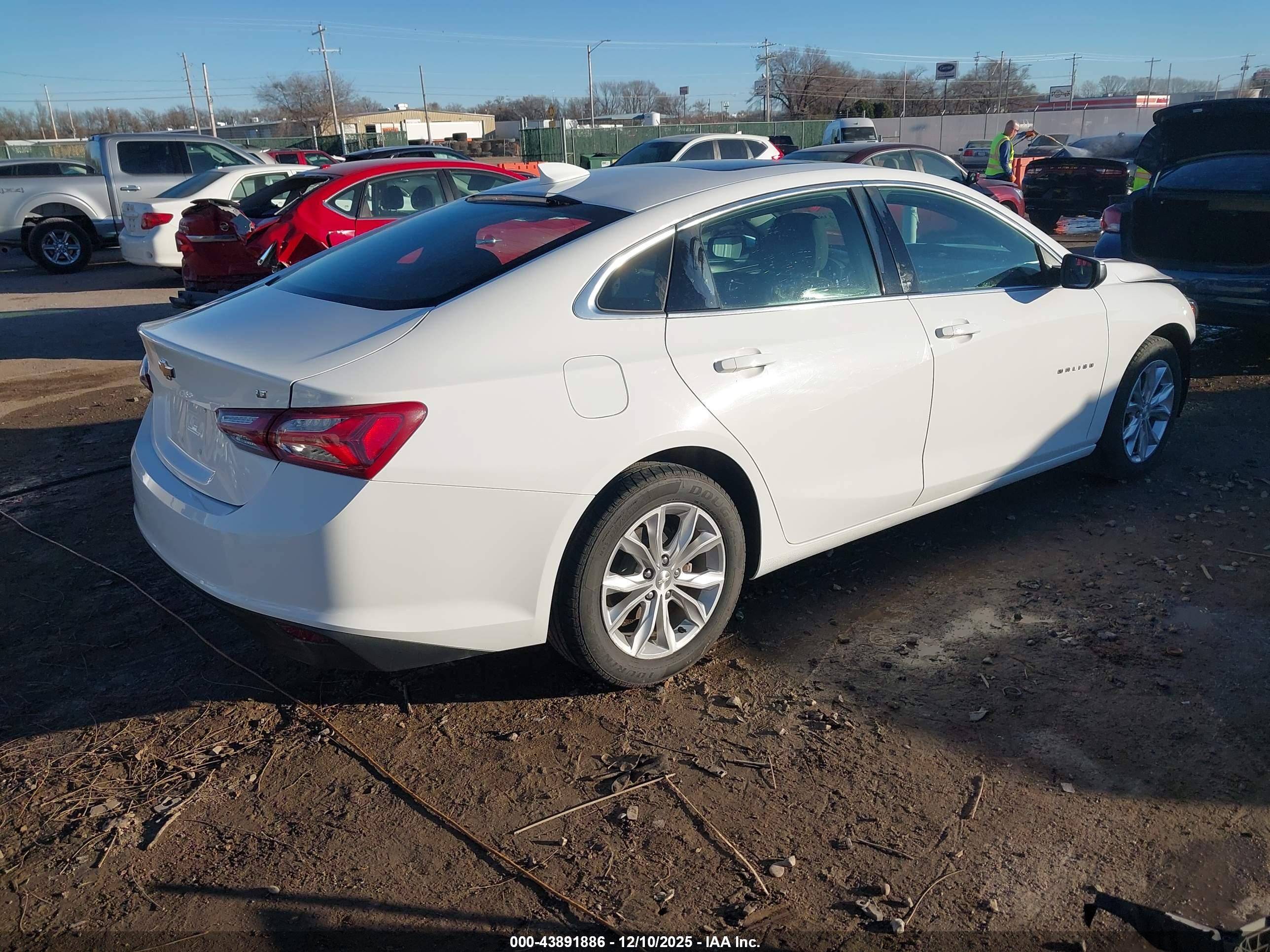 CHEVROLET MALIBU image 4