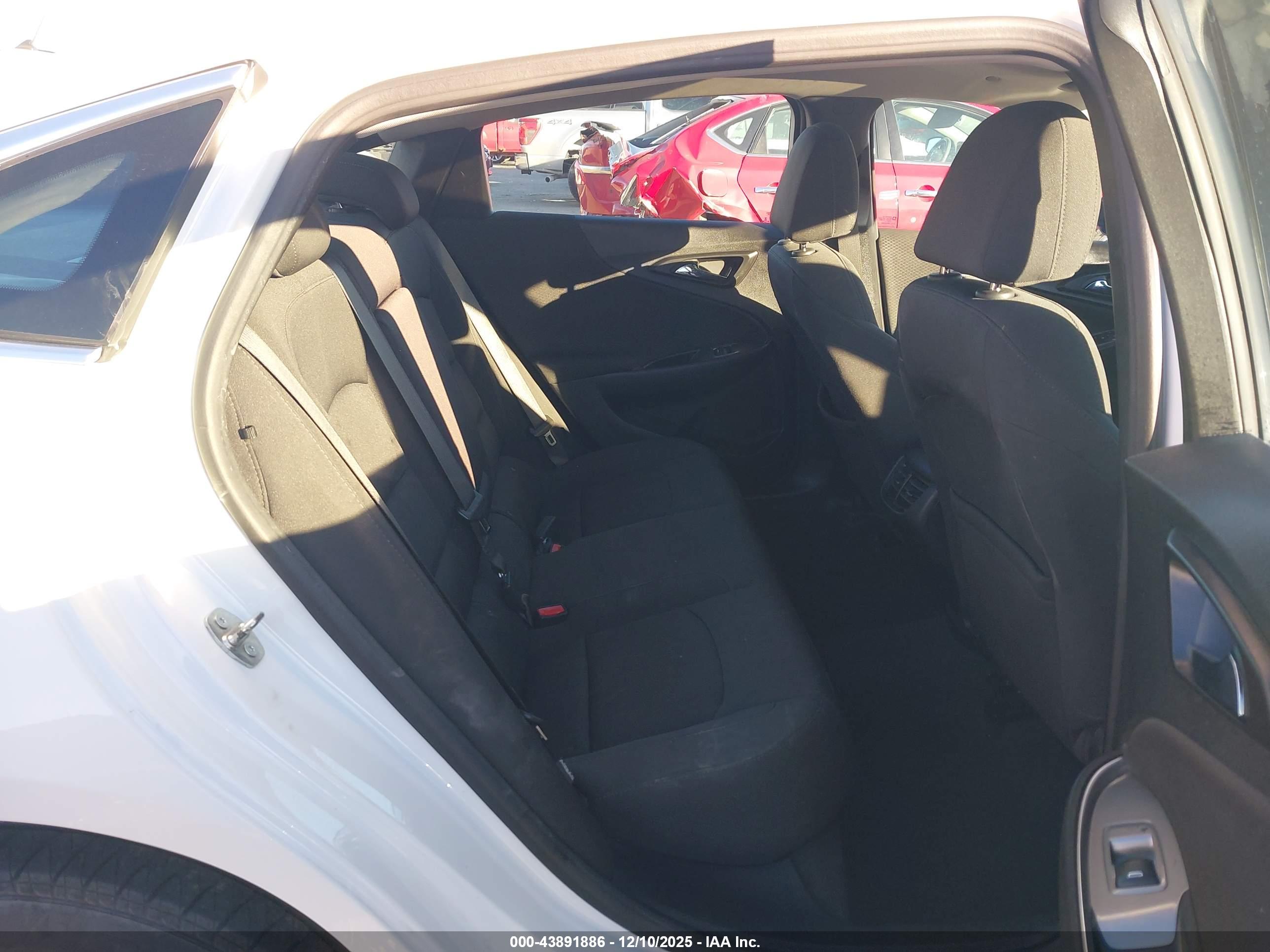 CHEVROLET MALIBU image 8
