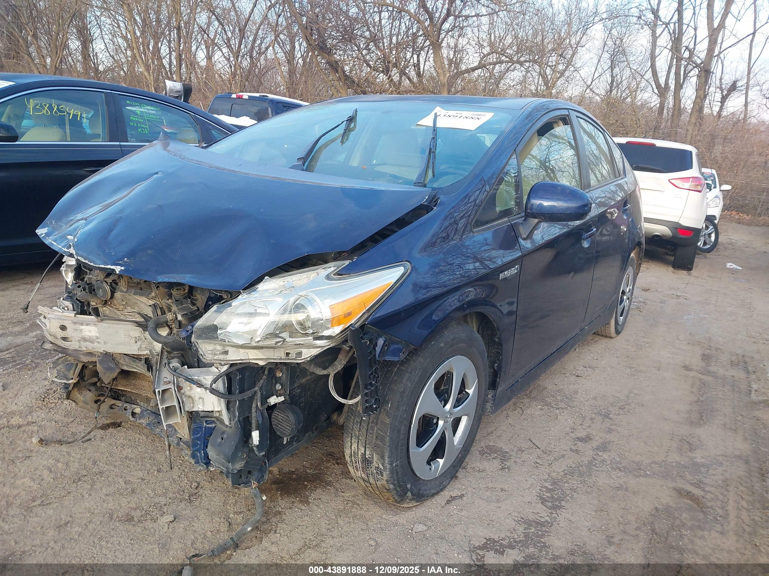 TOYOTA PRIUS image 2
