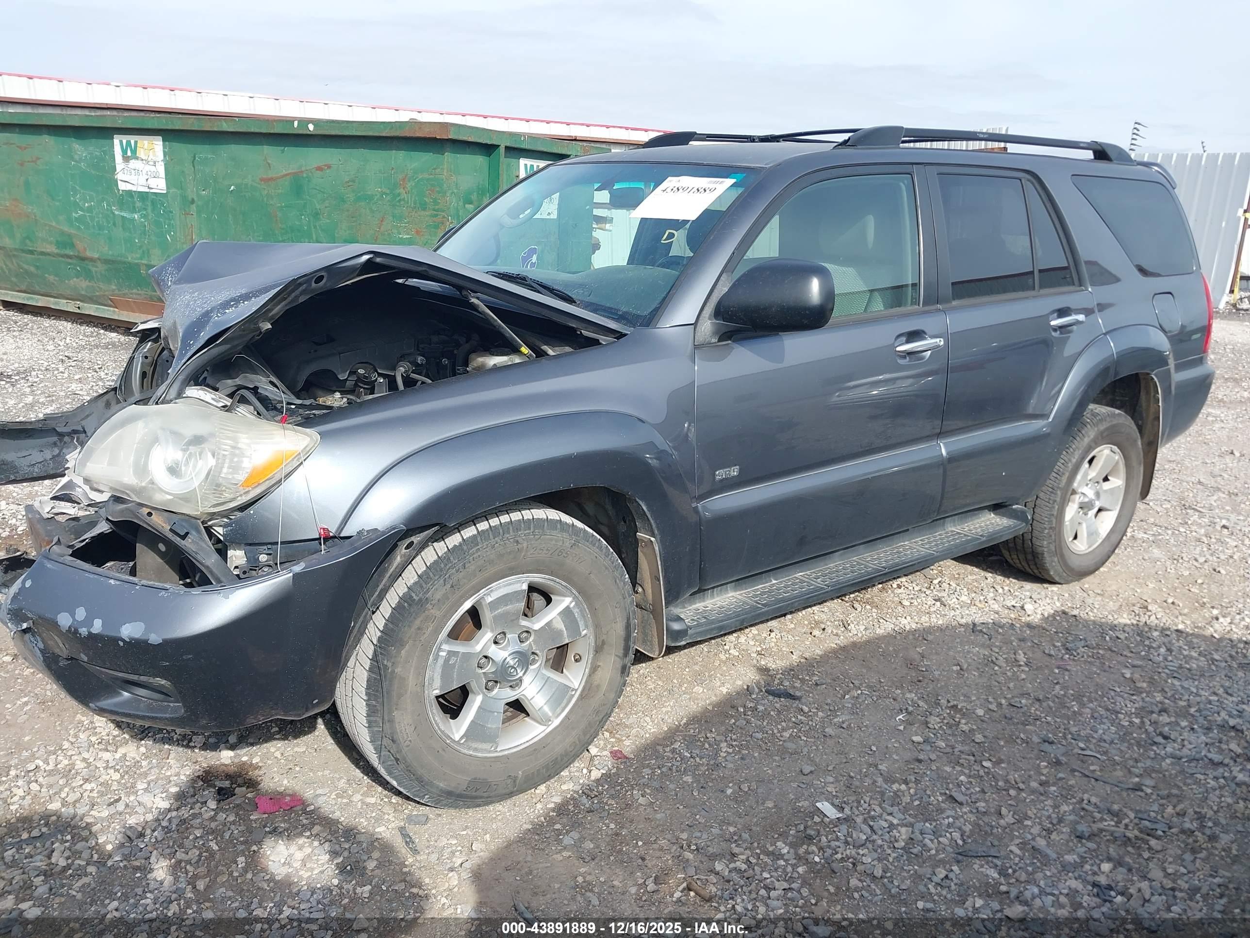 TOYOTA 4RUNNER image 2