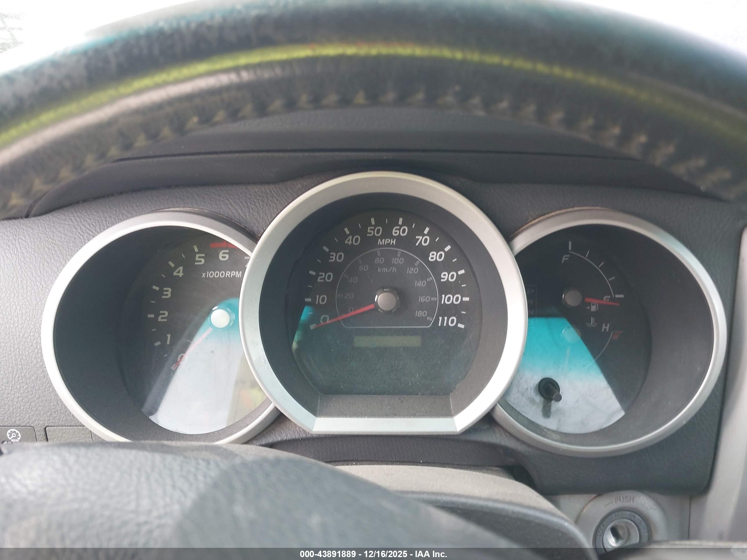 TOYOTA 4RUNNER image 7
