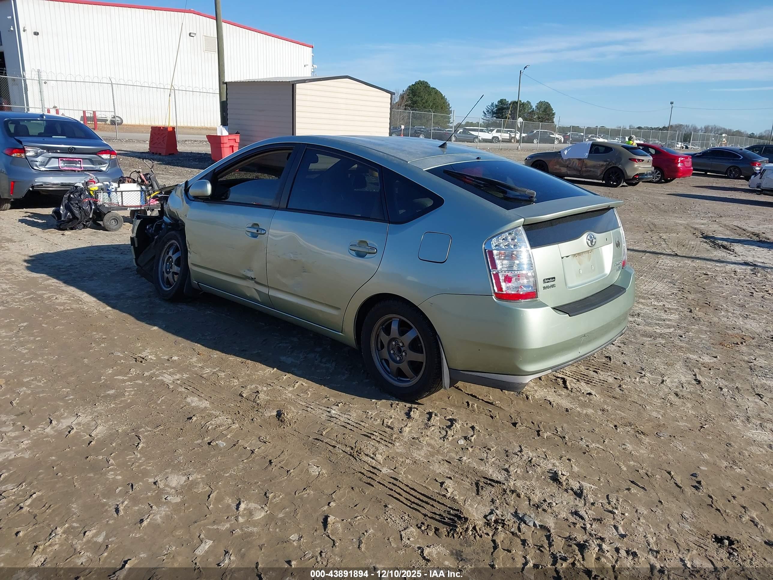 TOYOTA PRIUS image 3