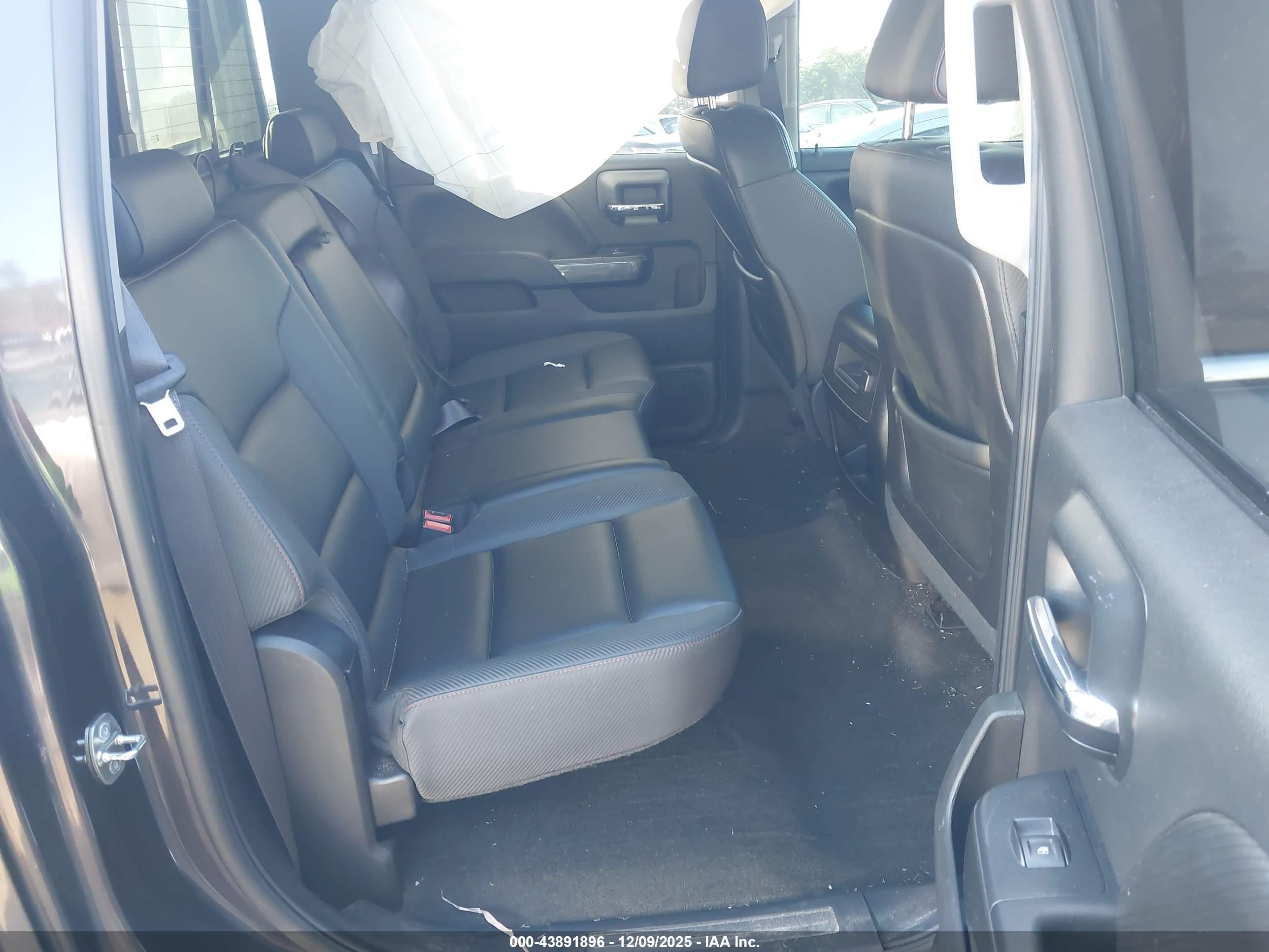GMC SIERRA image 8