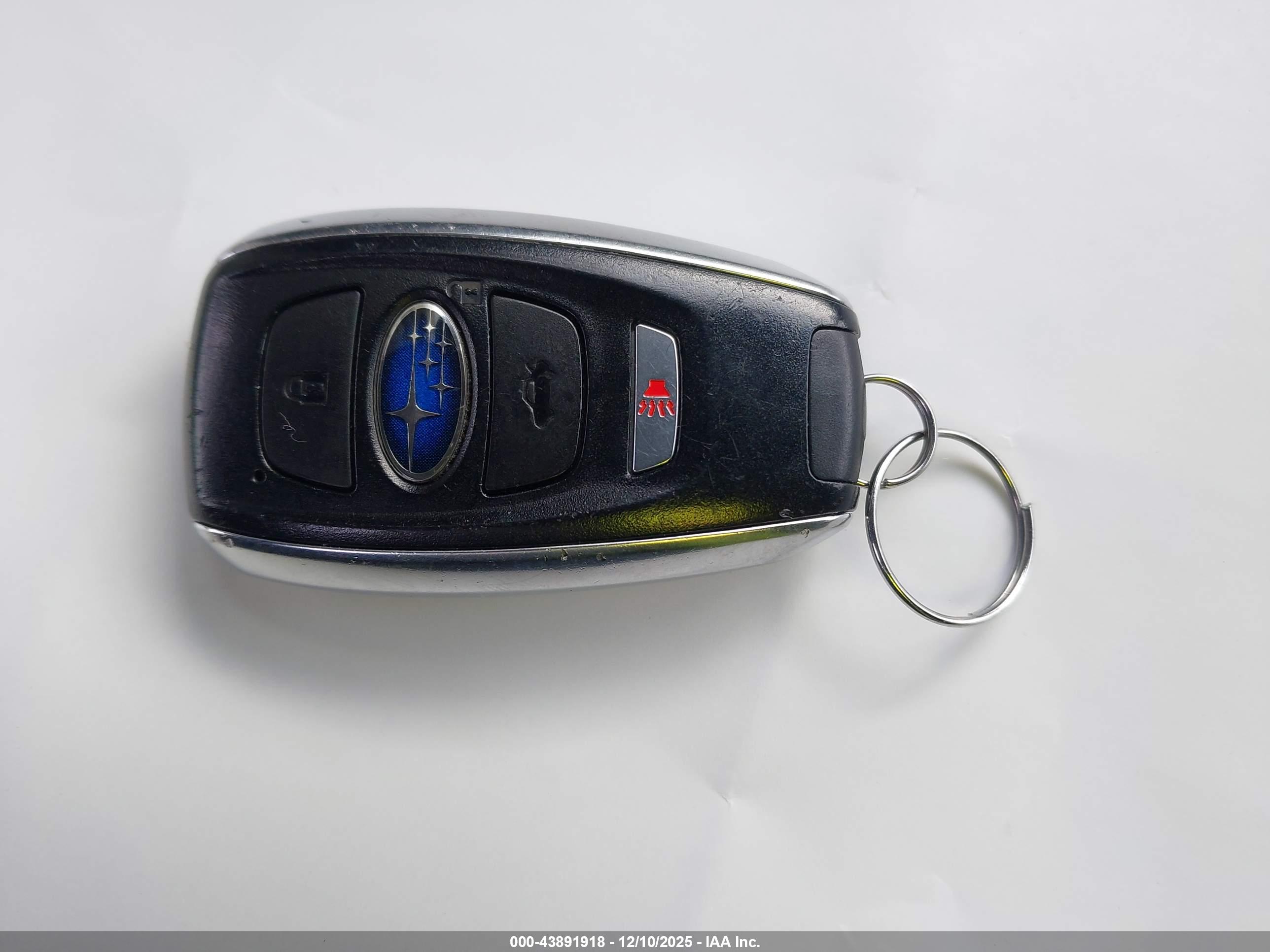 SUBARU OUTBACK image 11