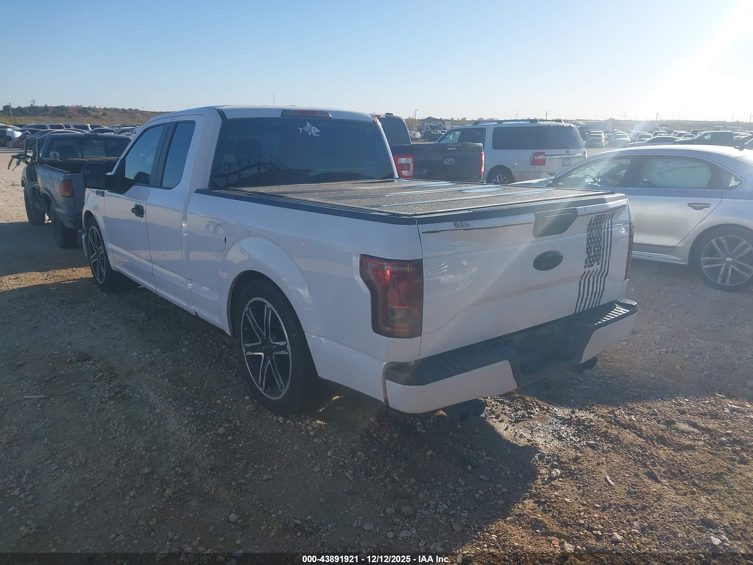 FORD F-150 image 3