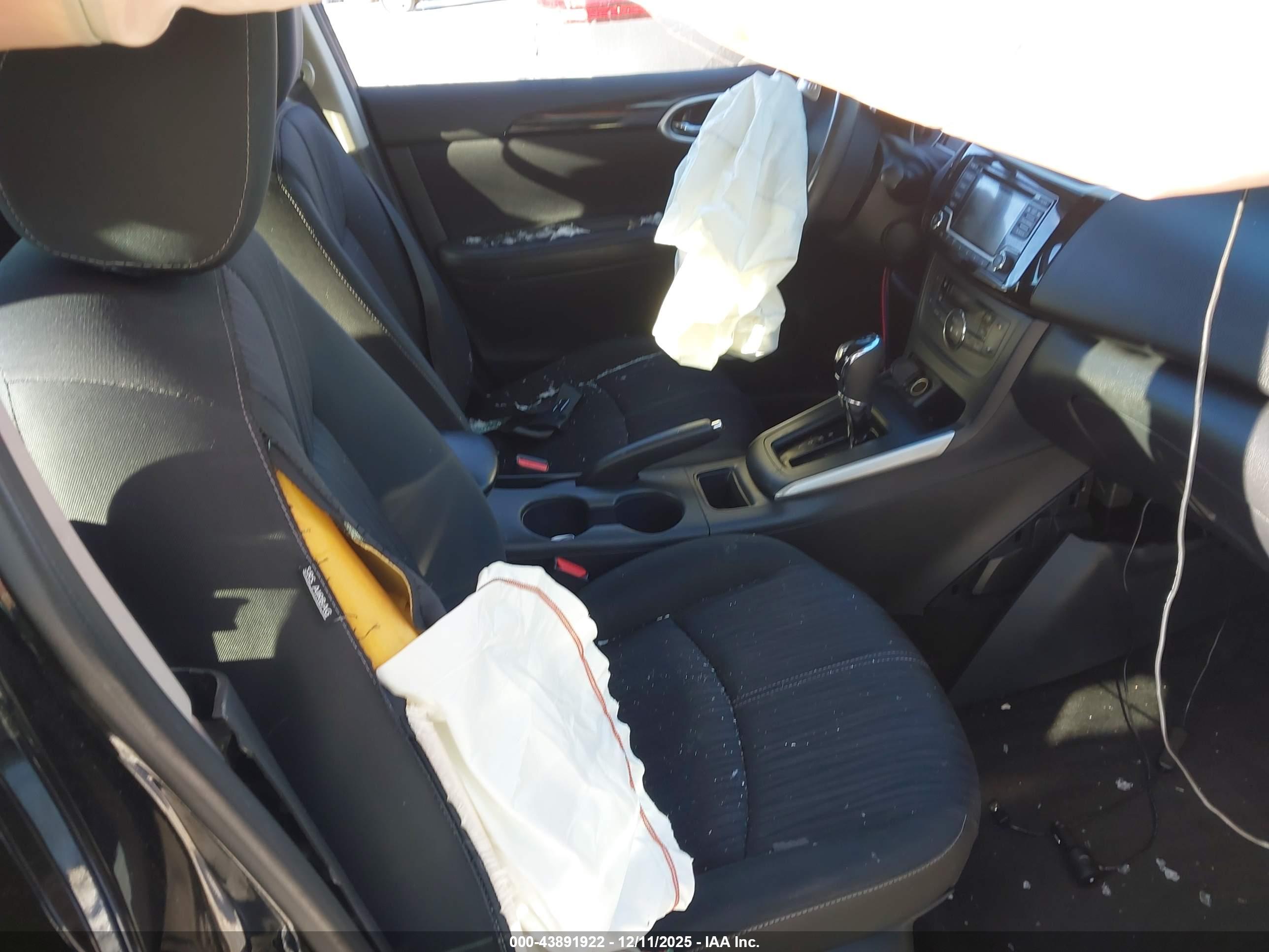 NISSAN SENTRA image 5