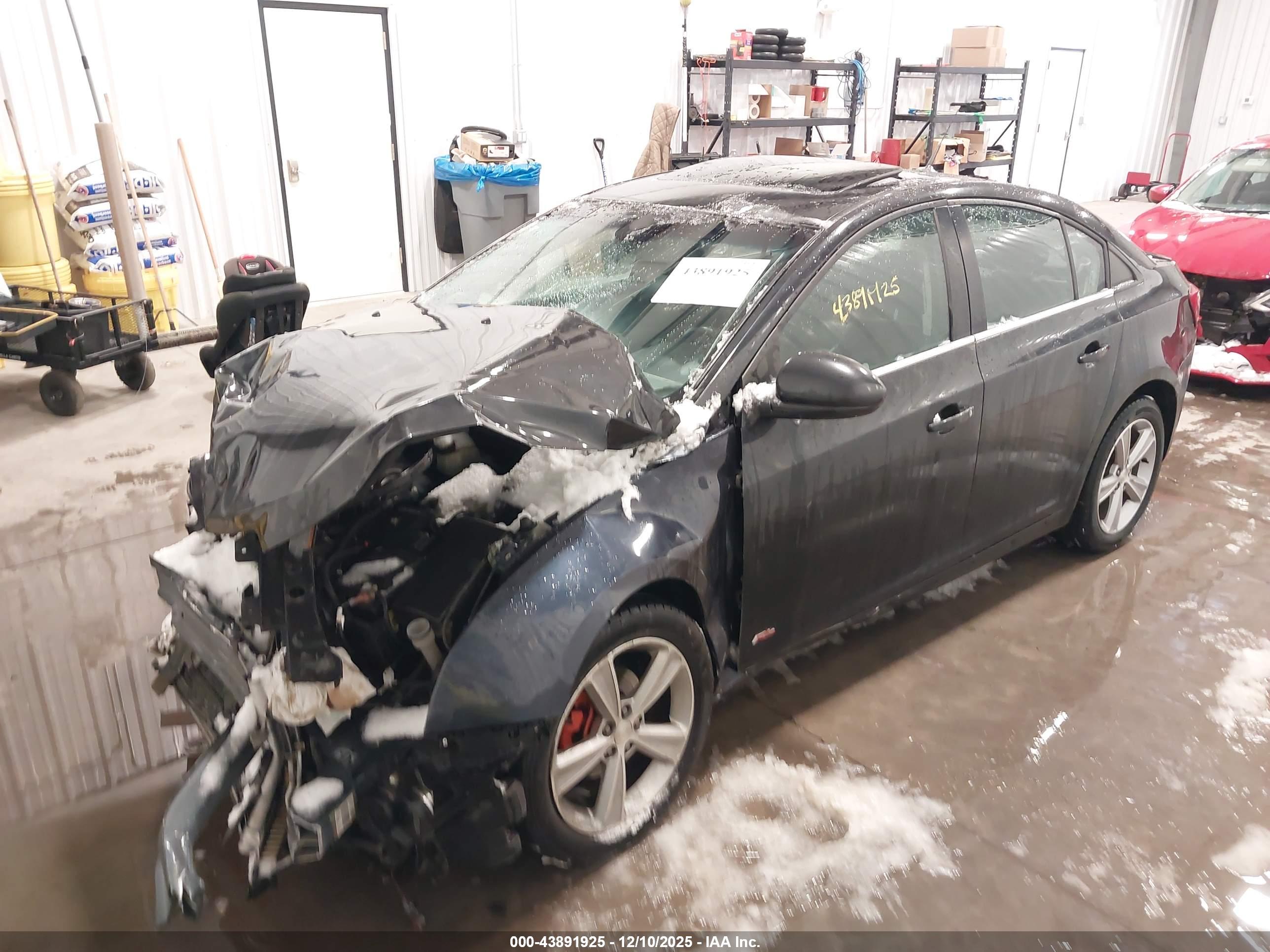 CHEVROLET CRUZE image 2