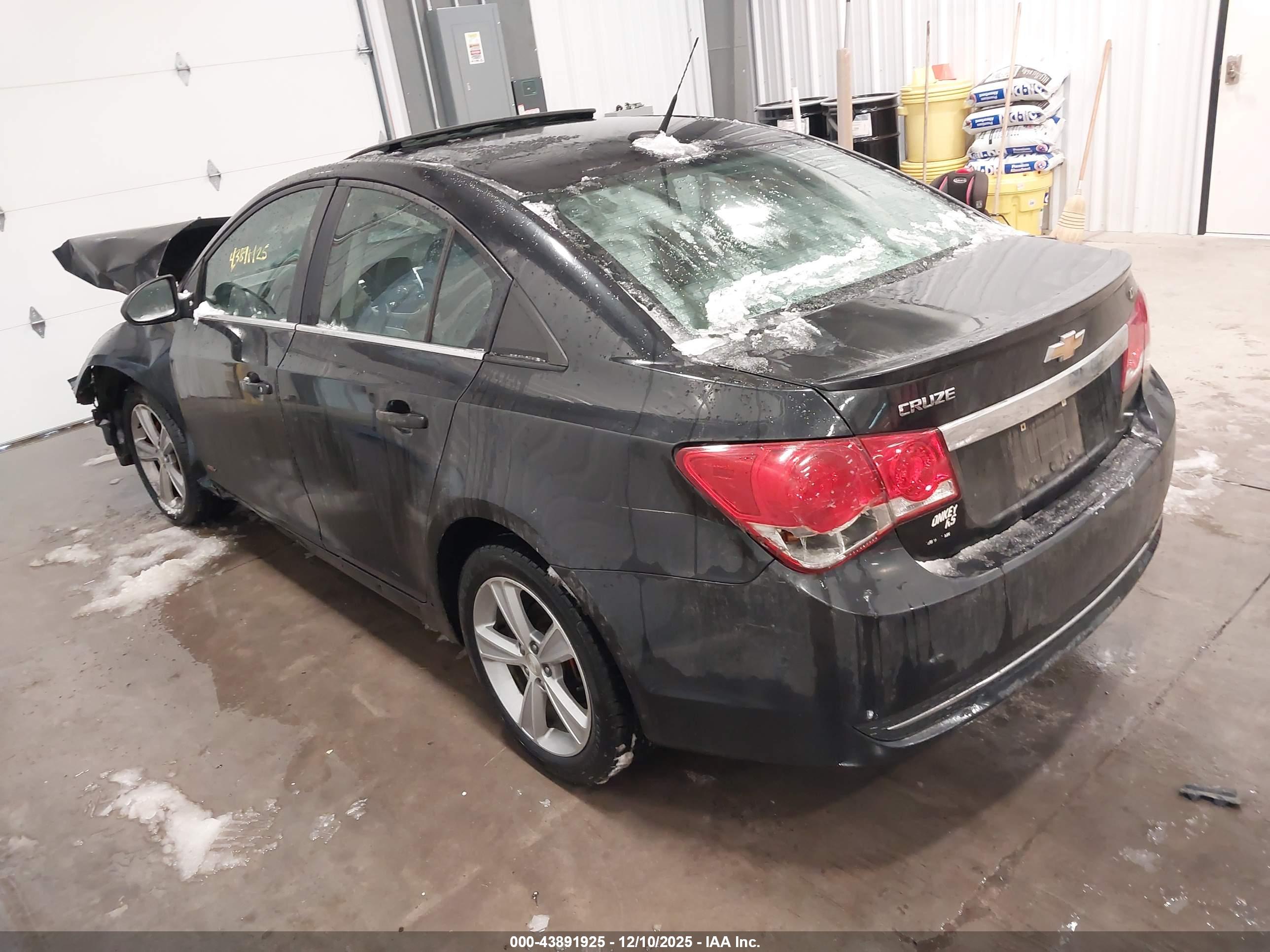 CHEVROLET CRUZE image 3