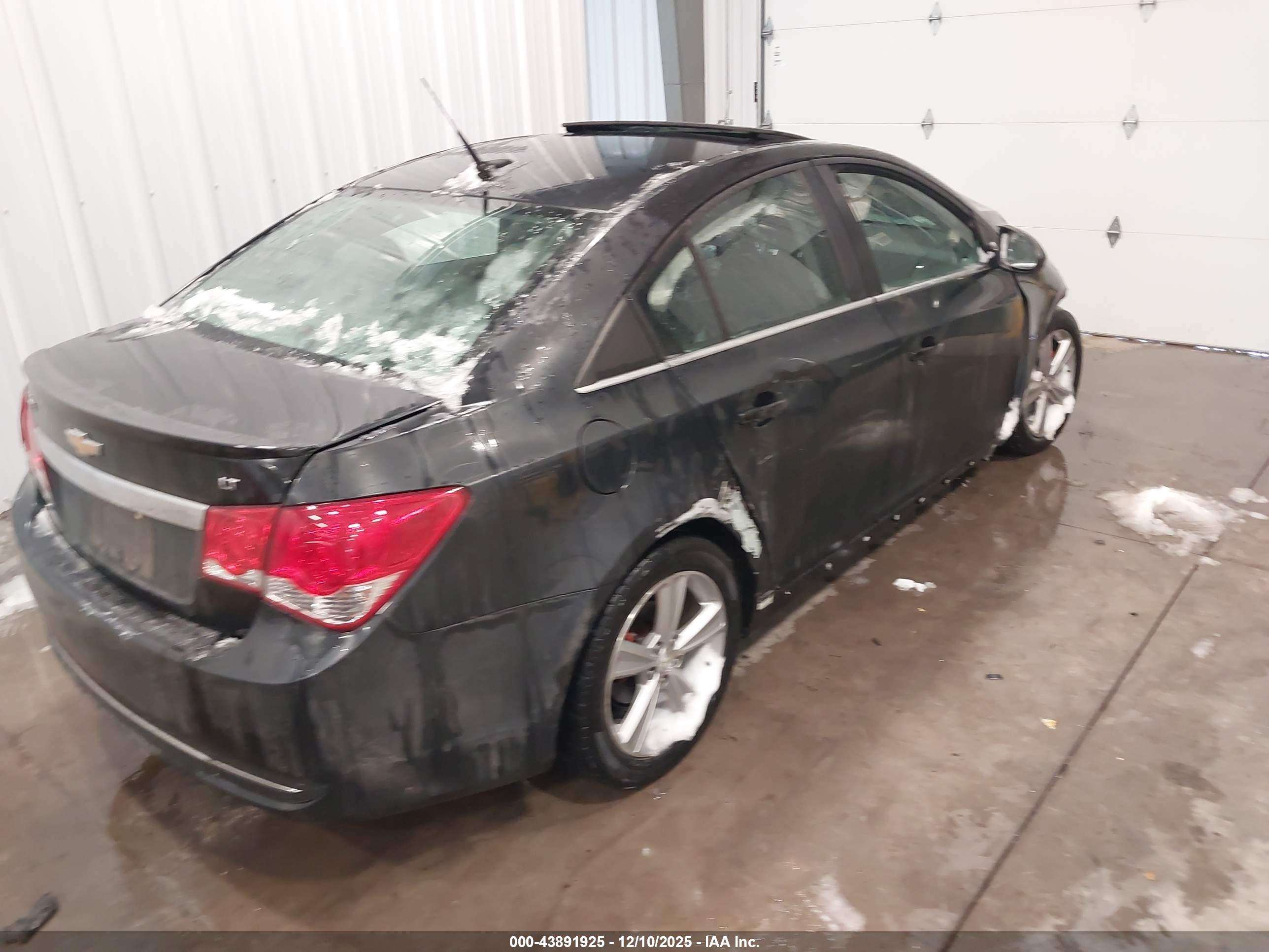 CHEVROLET CRUZE image 4