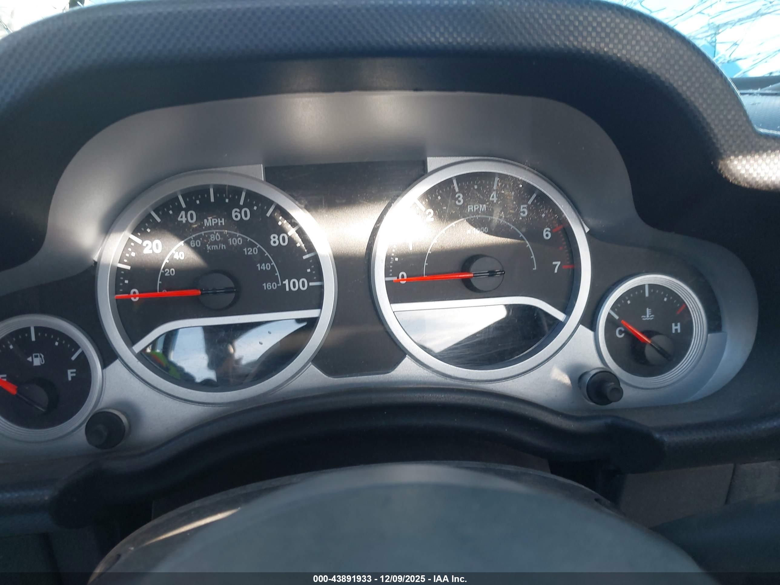JEEP WRANGLER image 7