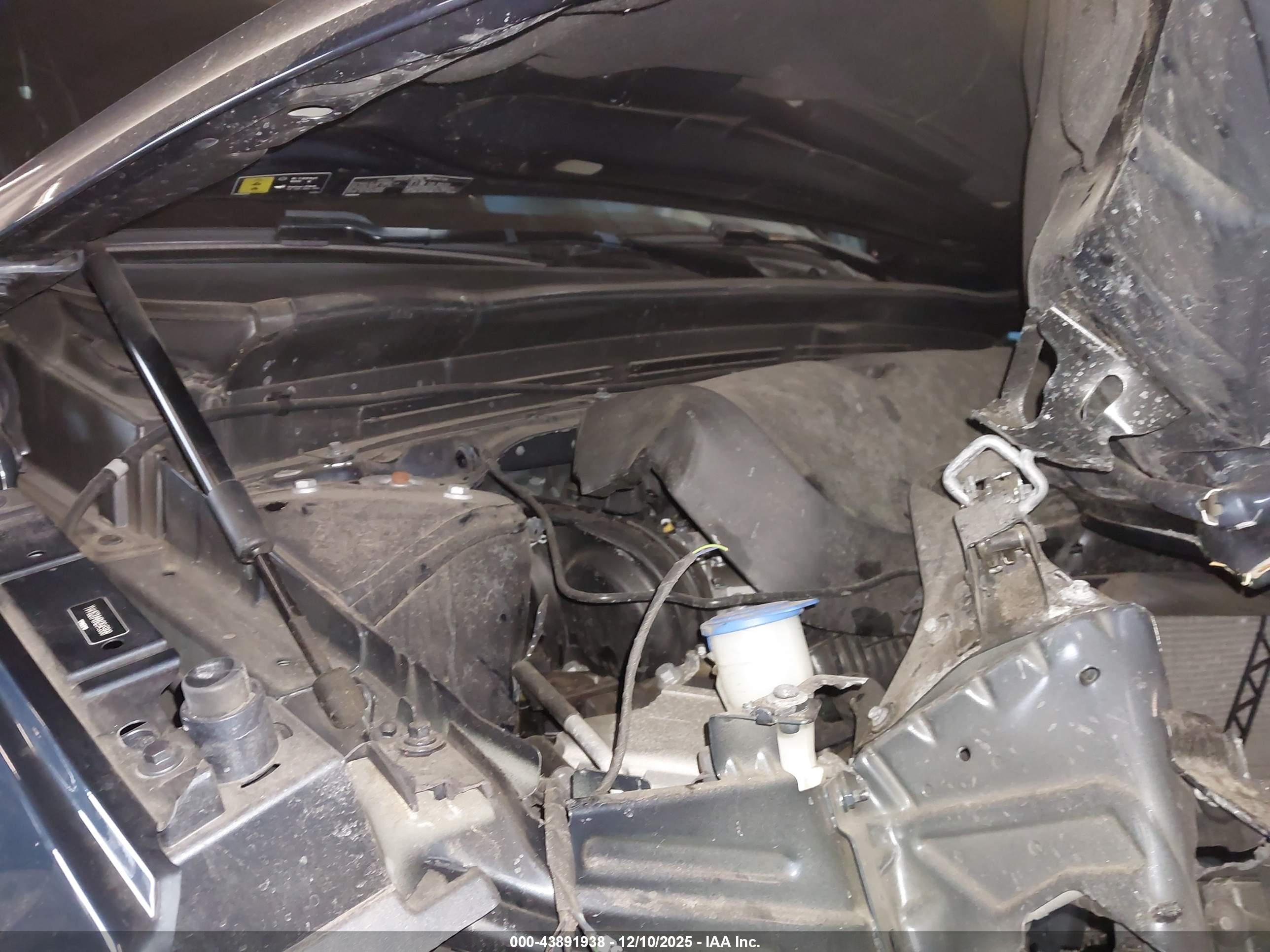 VOLVO XC40 image 10