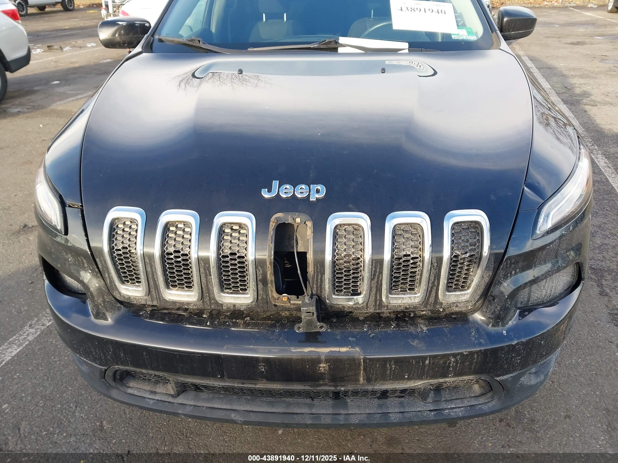 JEEP CHEROKEE image 10