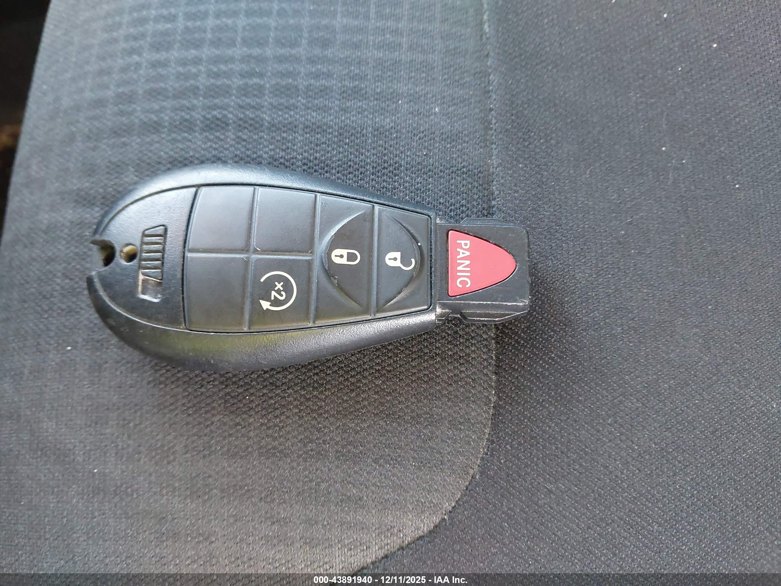 JEEP CHEROKEE image 11