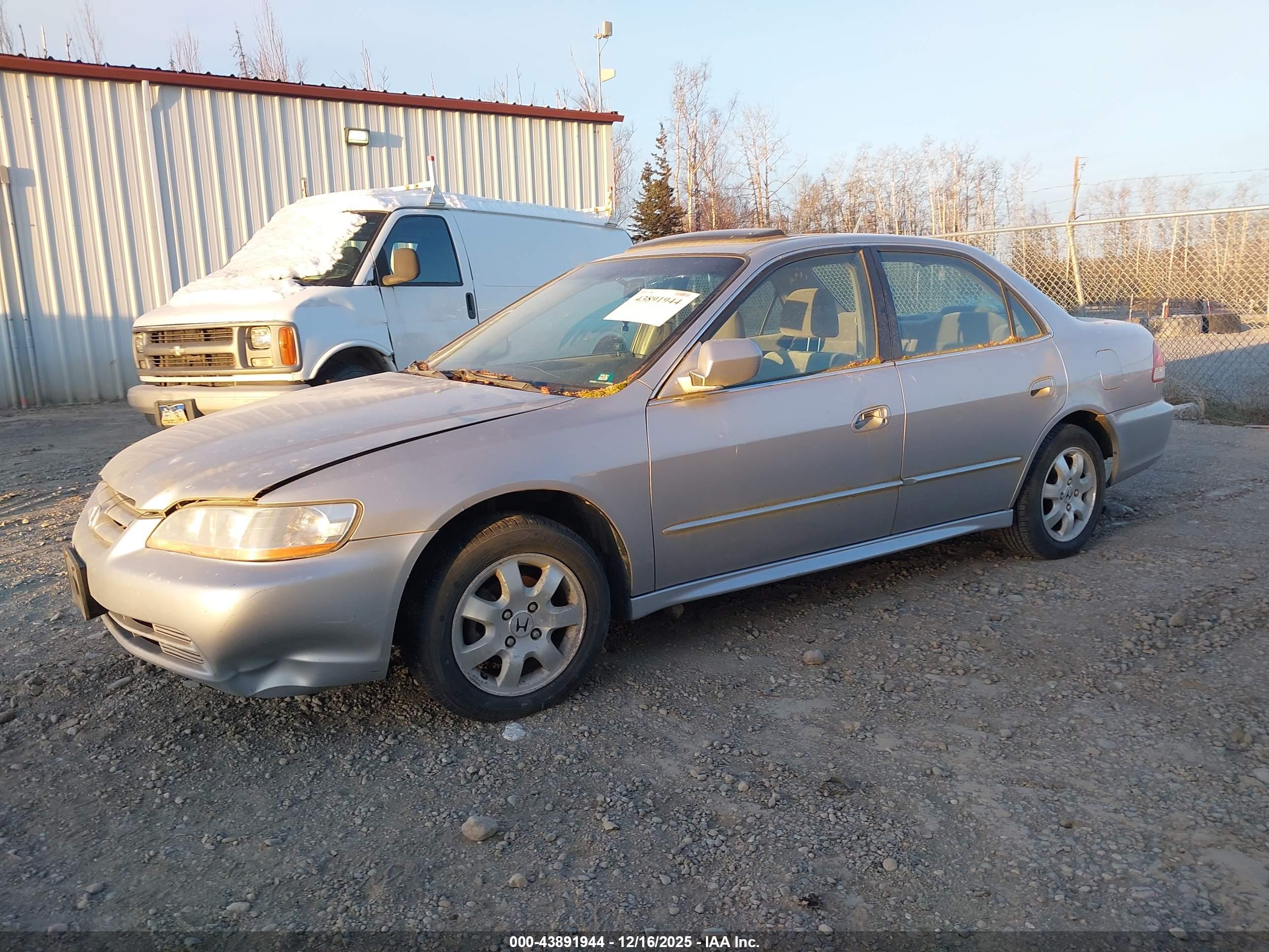 HONDA ACCORD image 2