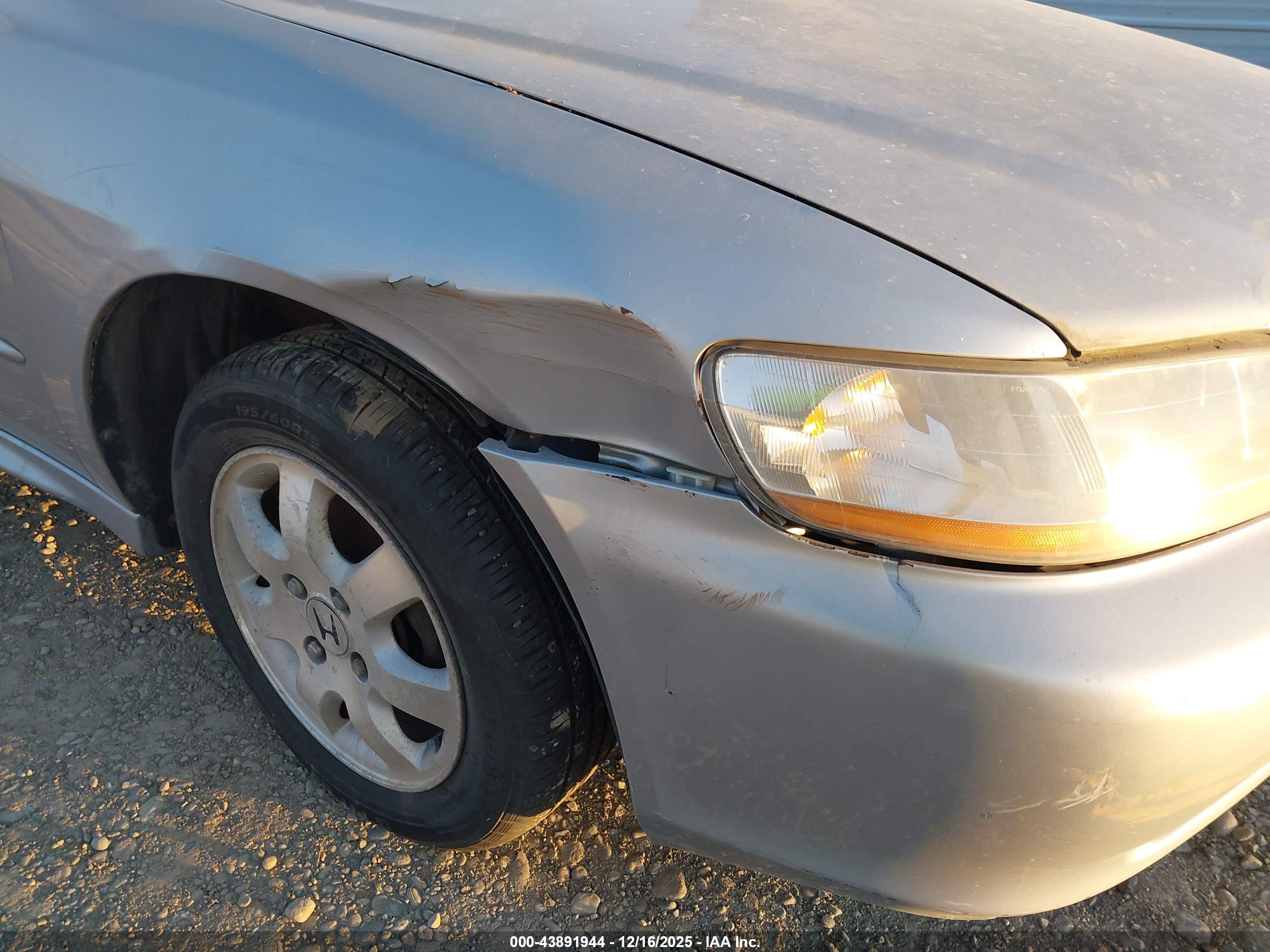 HONDA ACCORD image 6