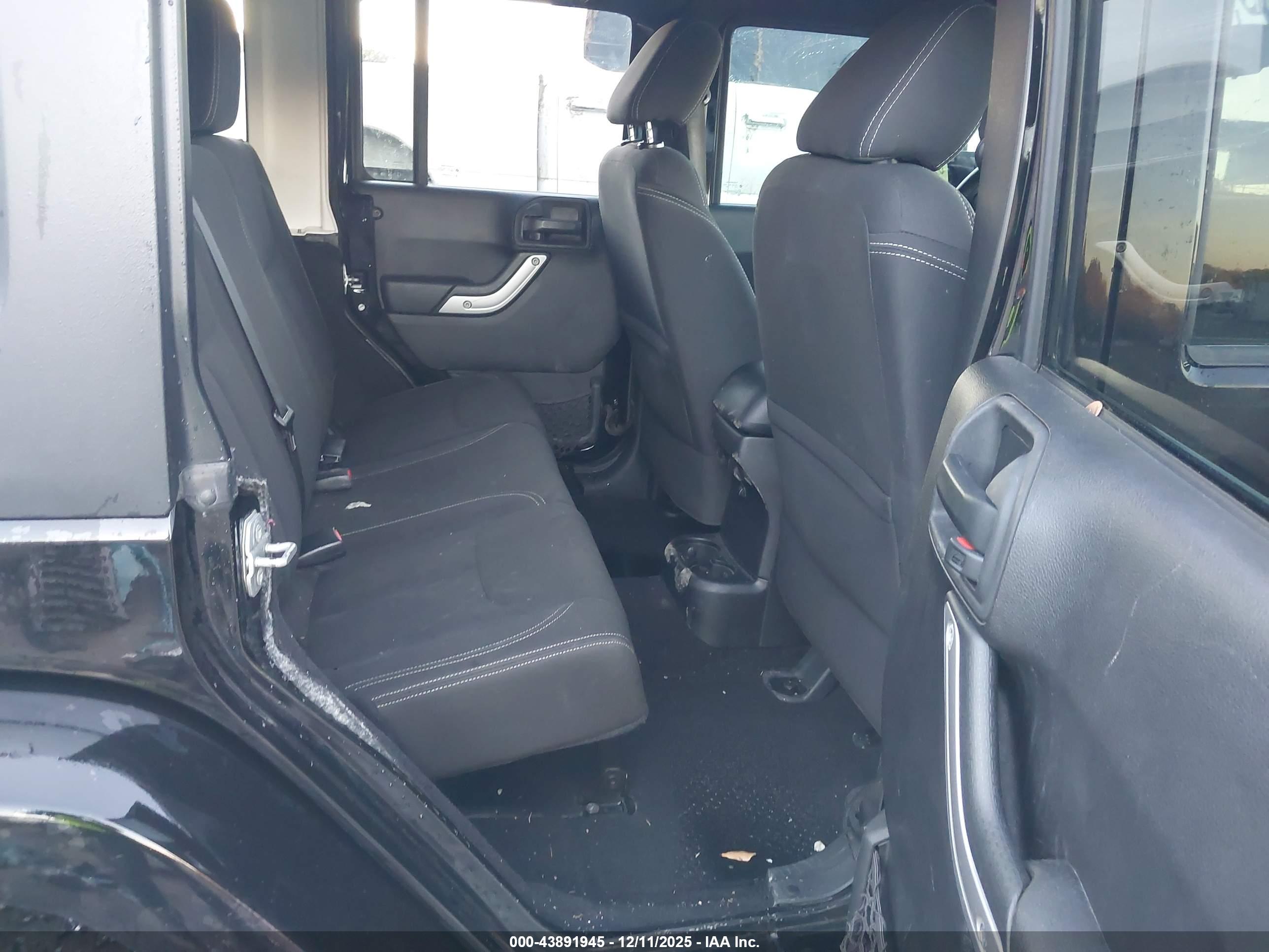 JEEP WRANGLER image 8