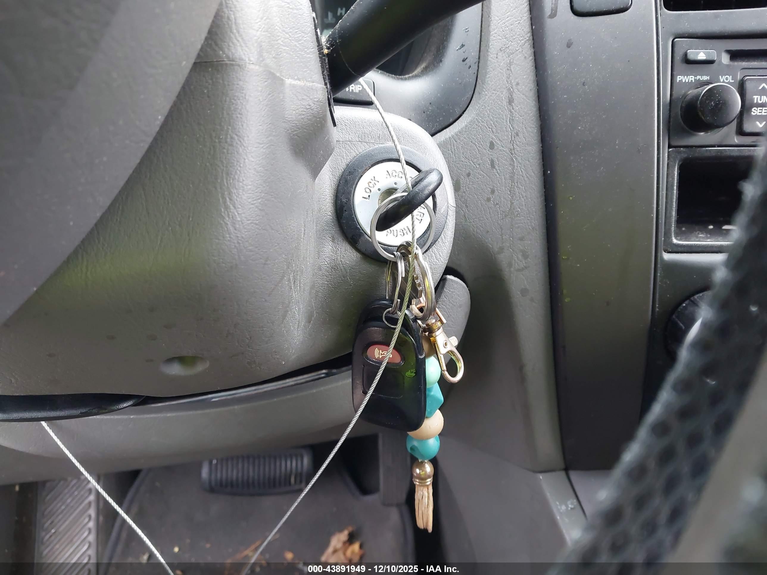 HYUNDAI TUCSON image 11