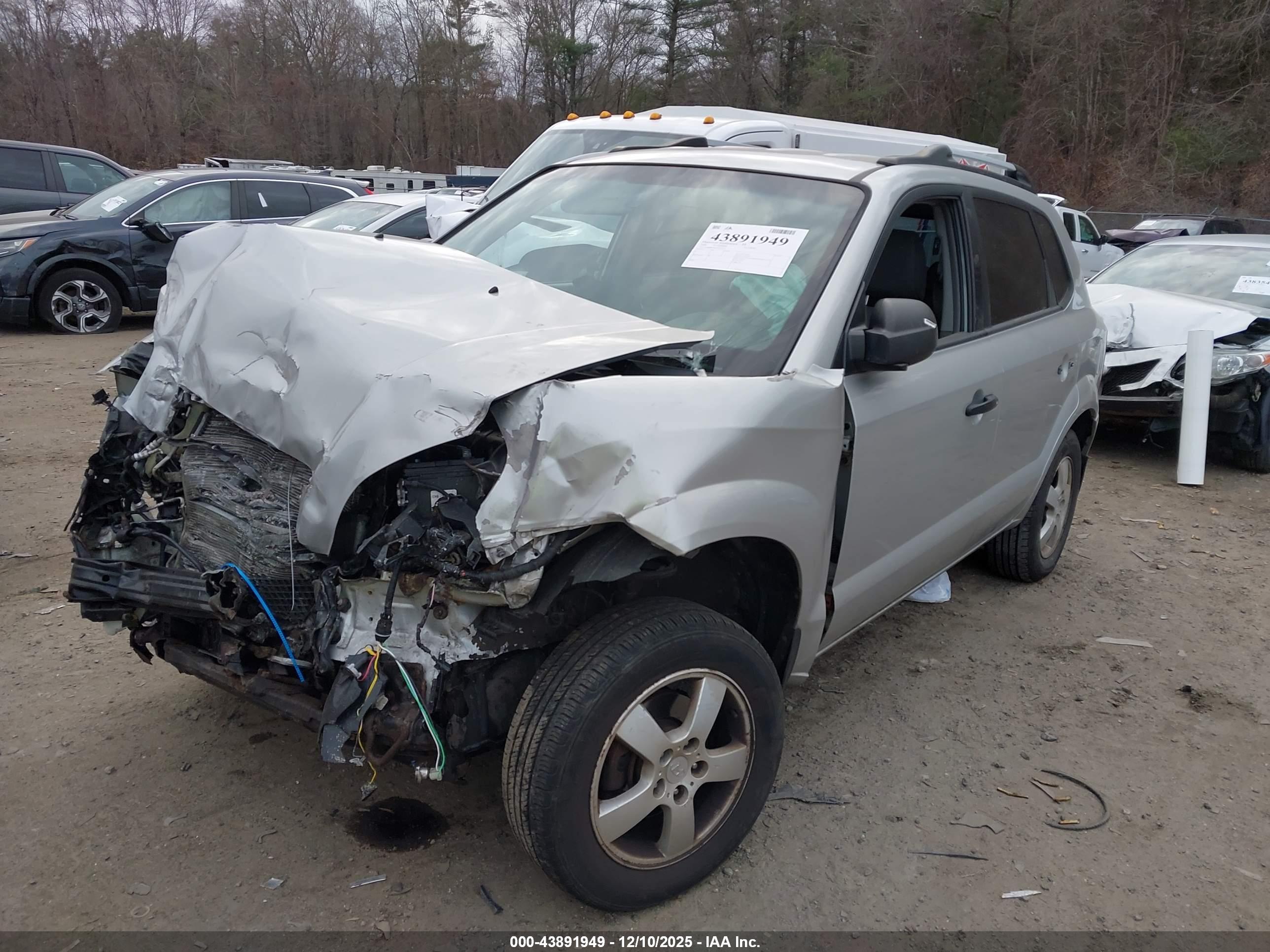 HYUNDAI TUCSON image 2