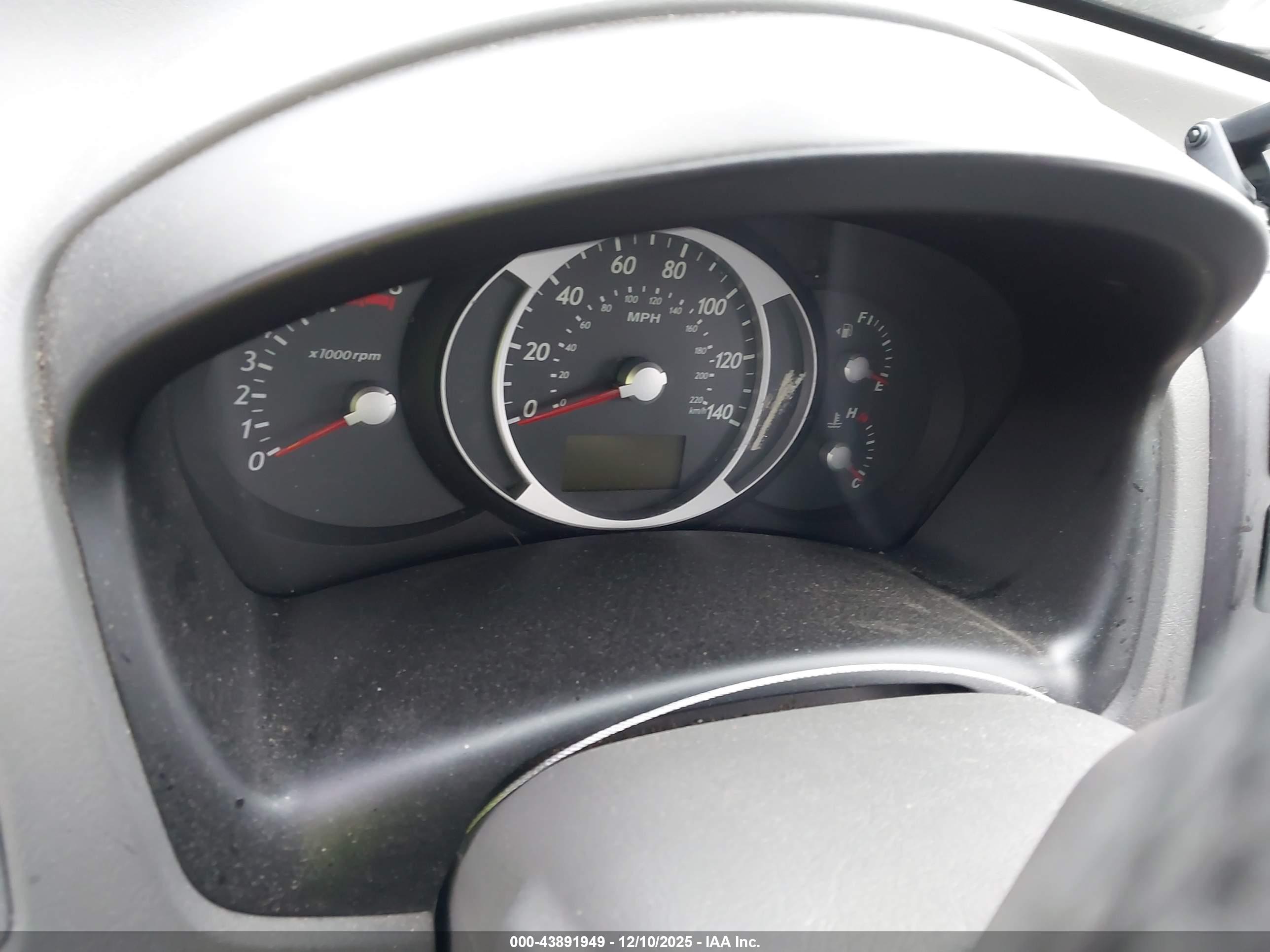 HYUNDAI TUCSON image 7