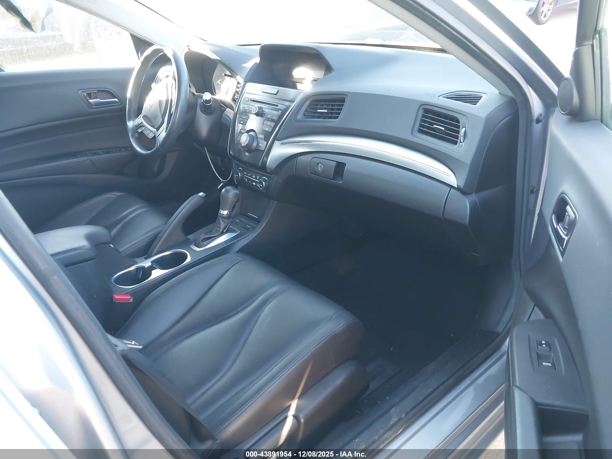 ACURA ILX image 5