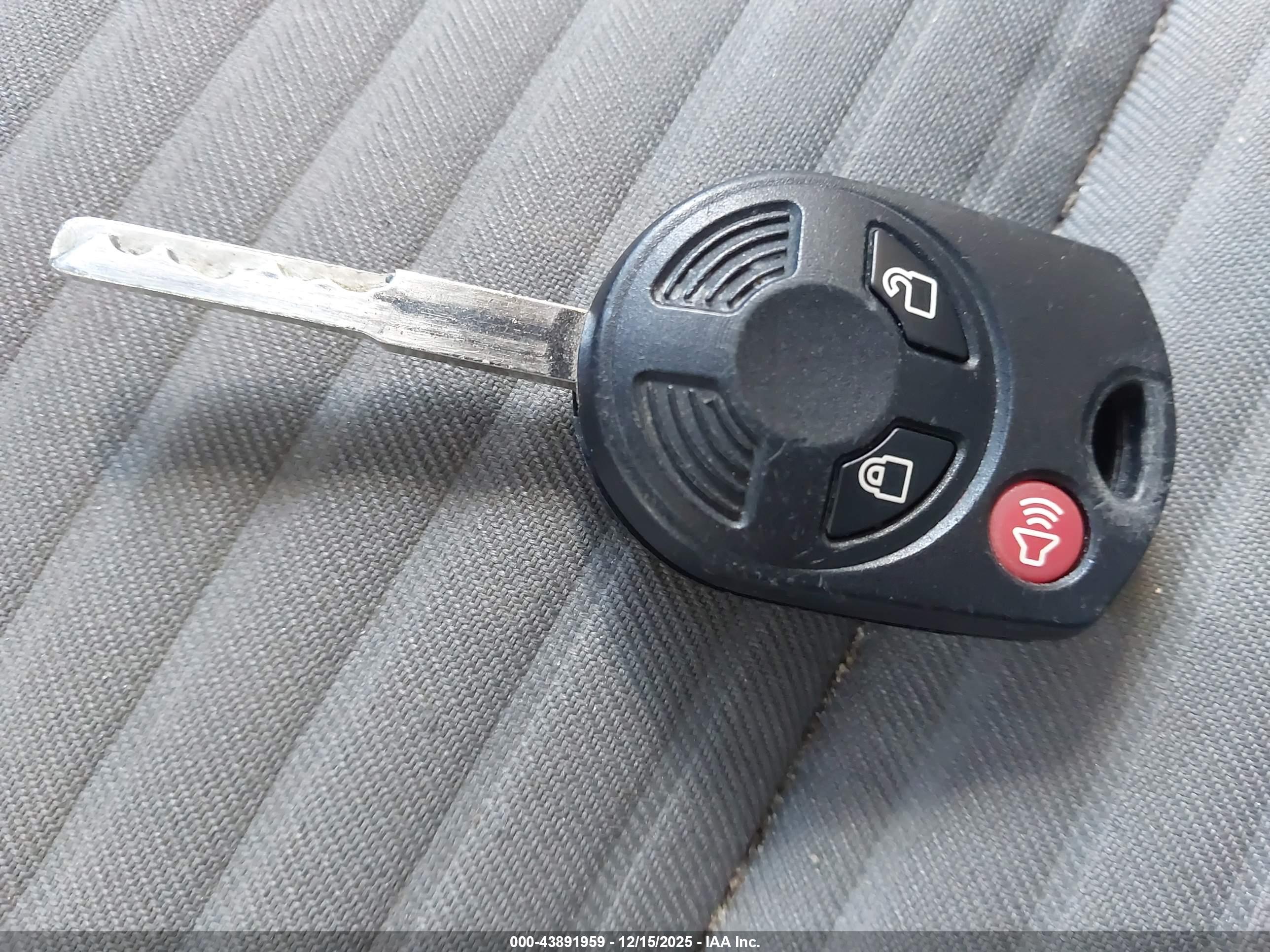 FORD ESCAPE image 11