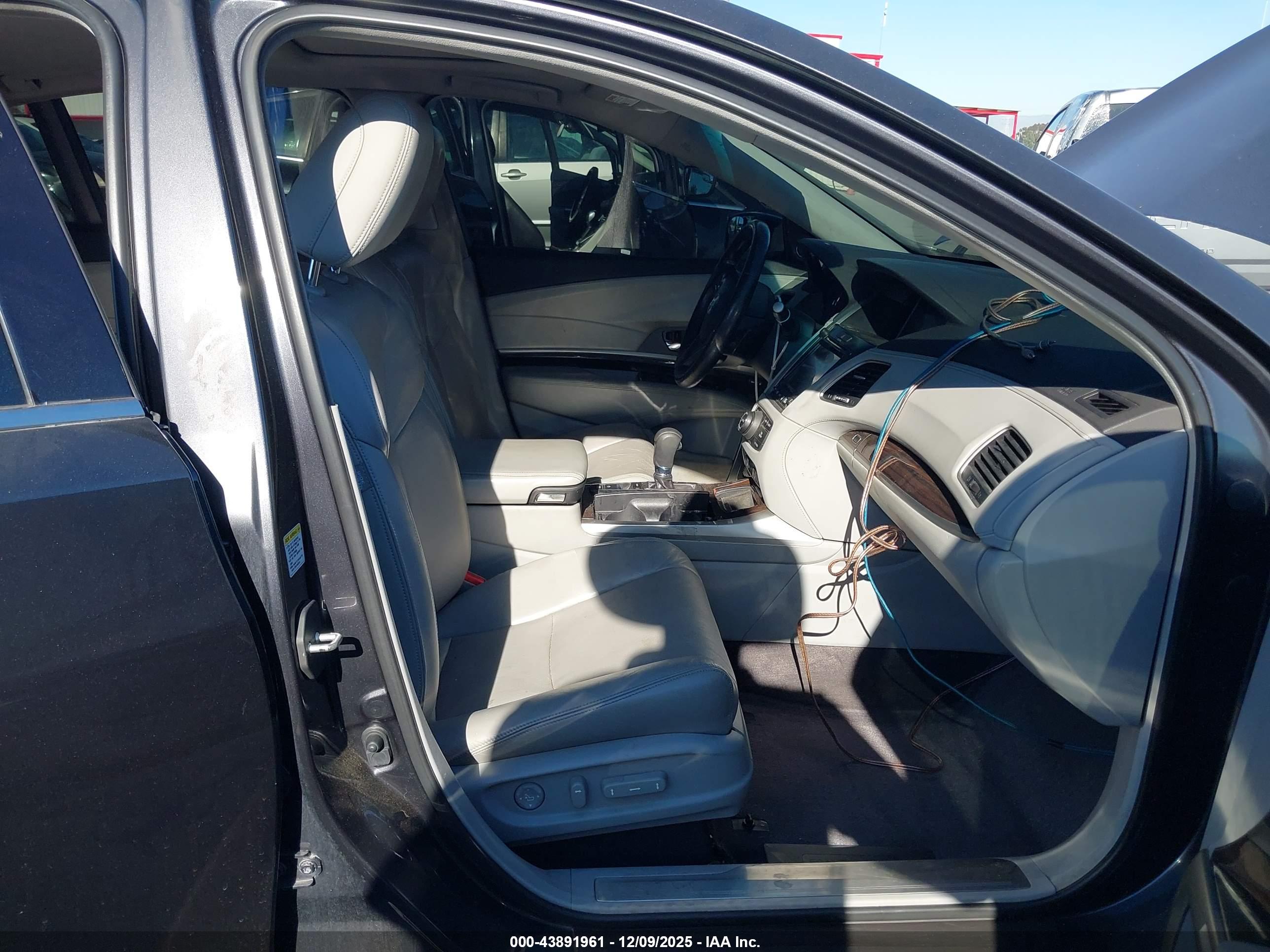 ACURA RLX image 5