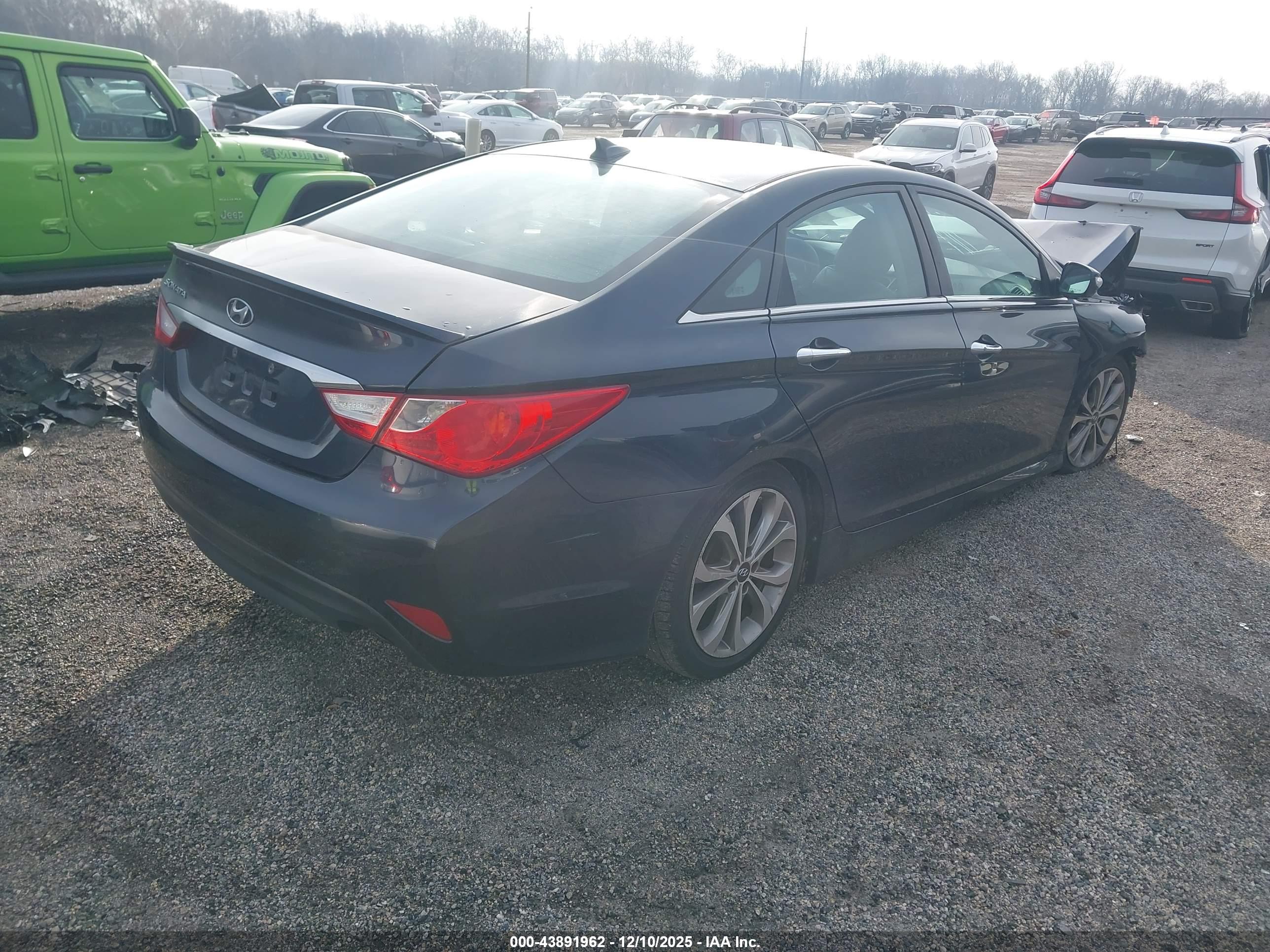 HYUNDAI SONATA image 4