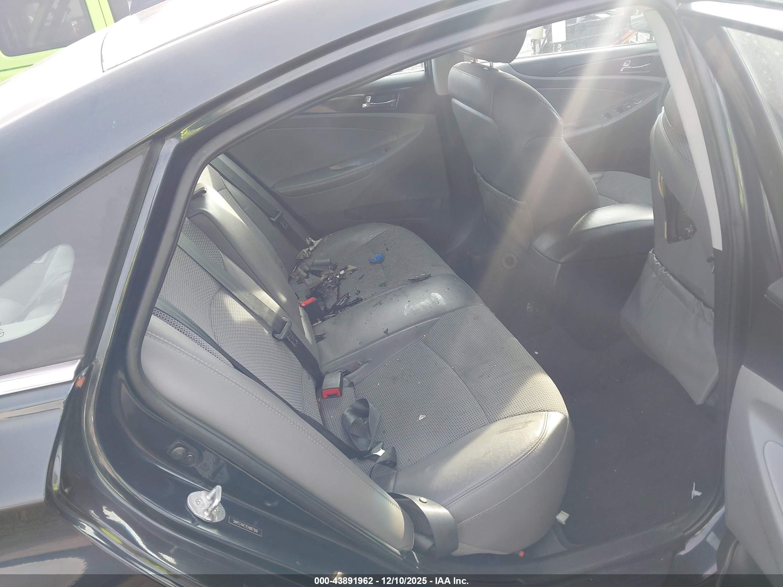 HYUNDAI SONATA image 8
