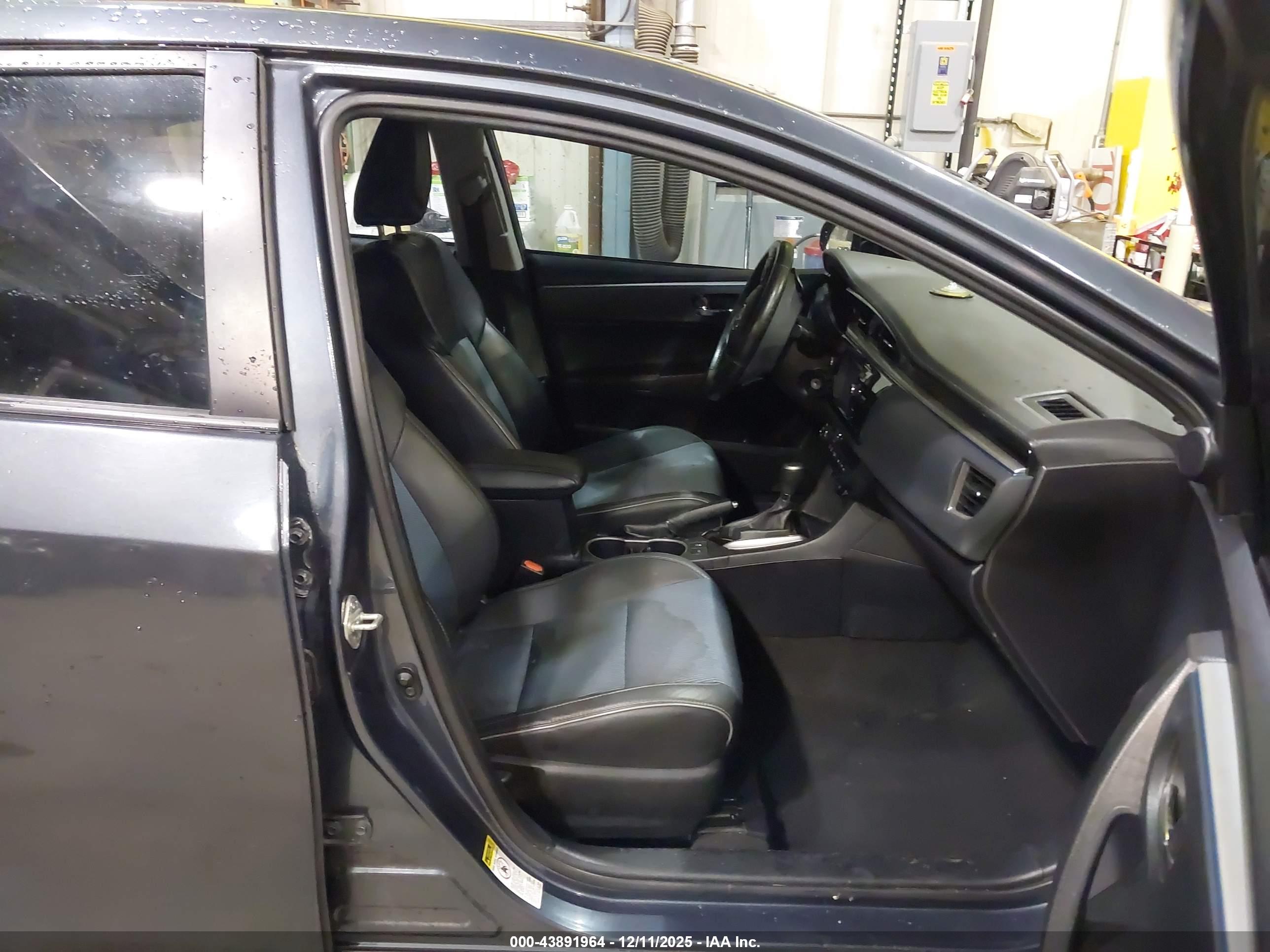 TOYOTA COROLLA image 5
