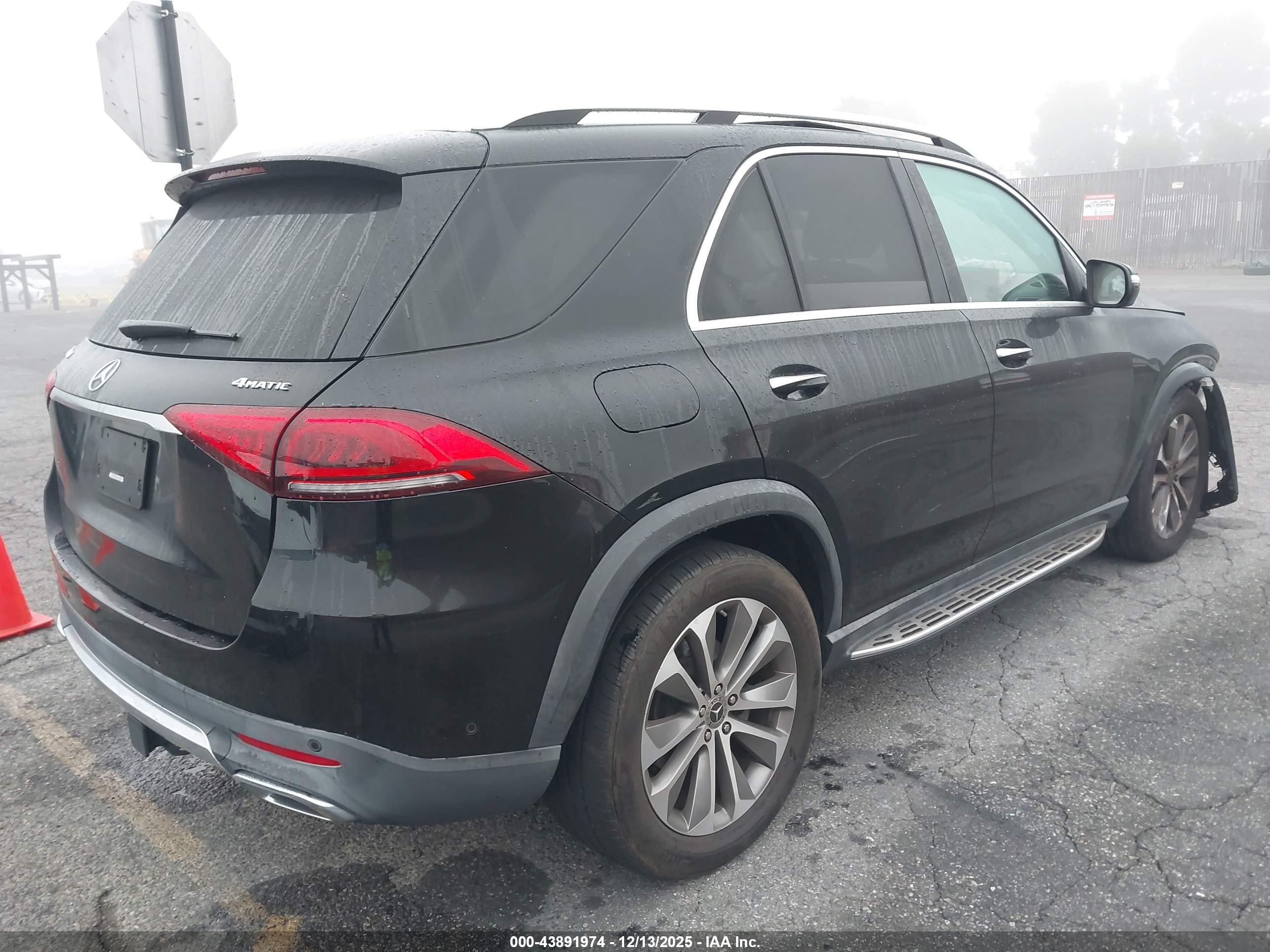 MERCEDES-BENZ GLE image 4