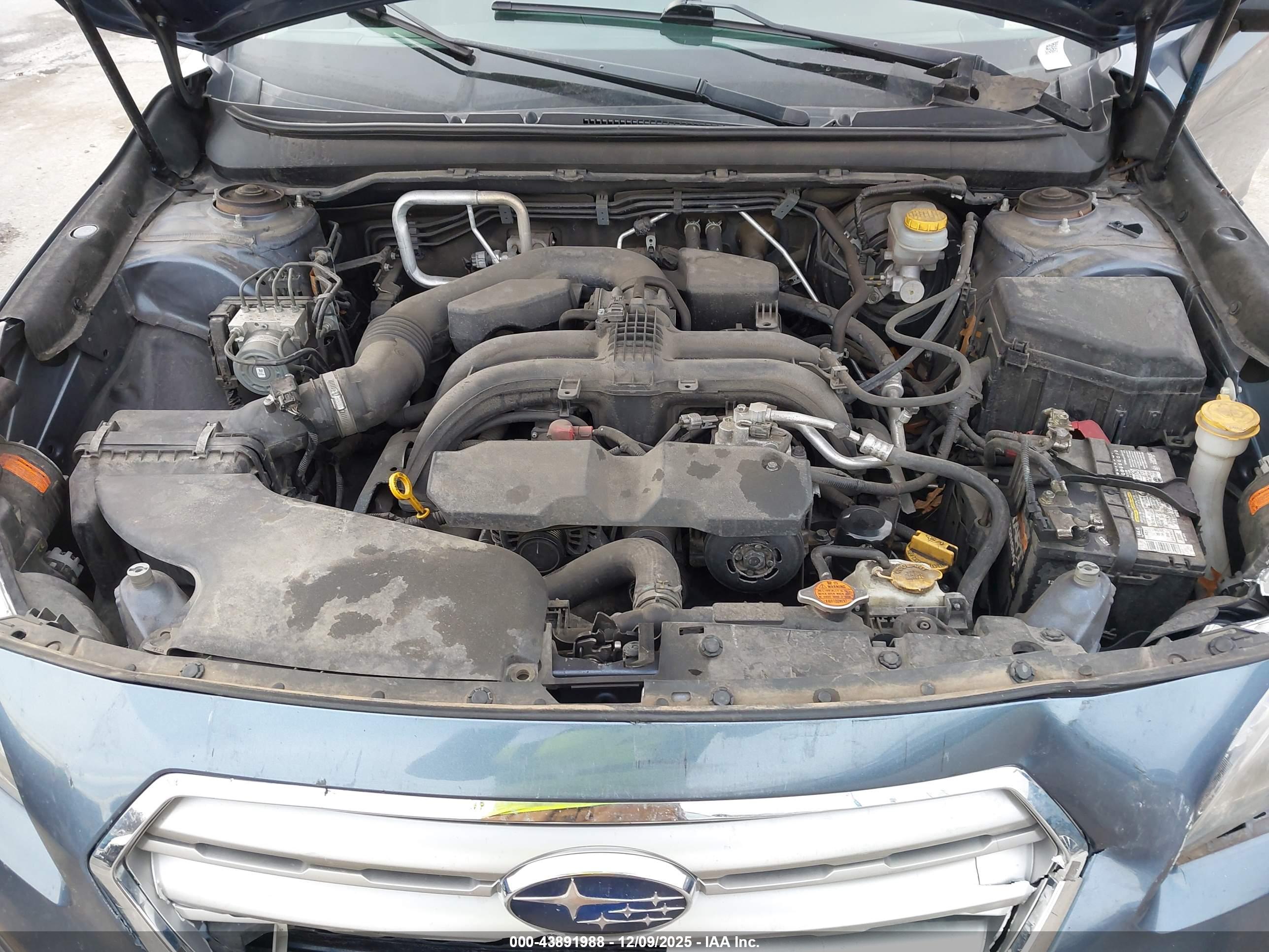 SUBARU OUTBACK image 10