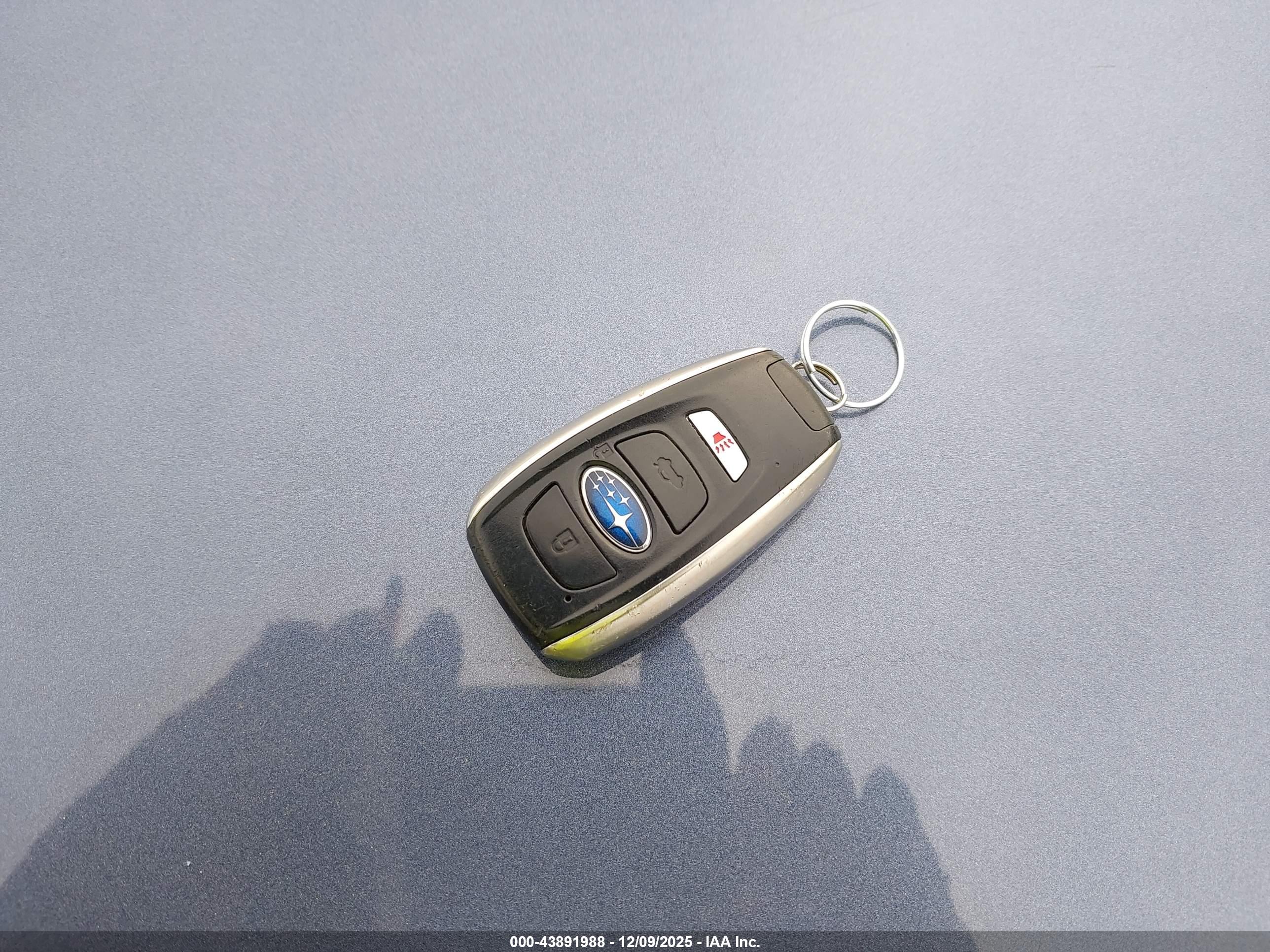 SUBARU OUTBACK image 11