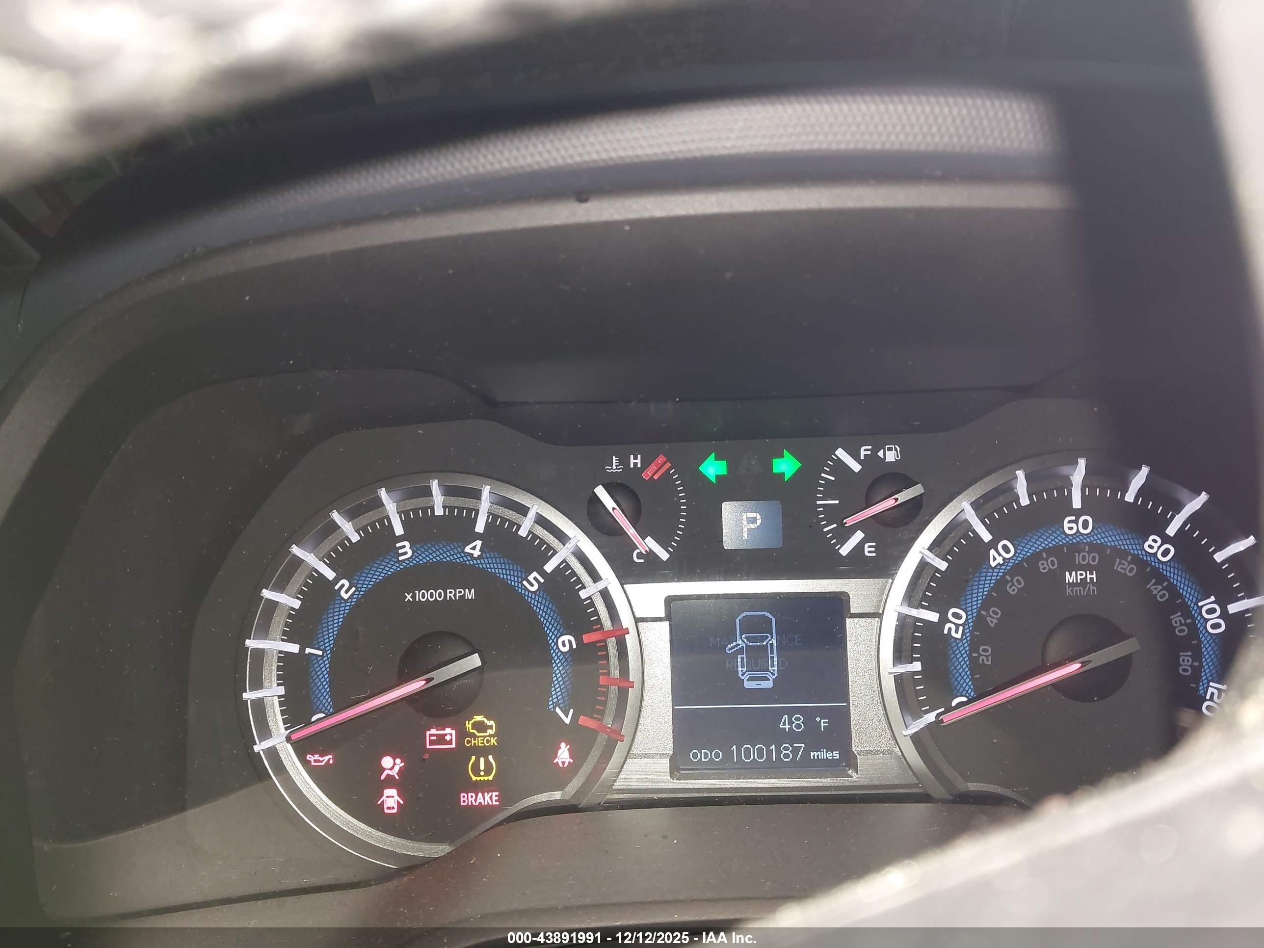 TOYOTA 4RUNNER image 7