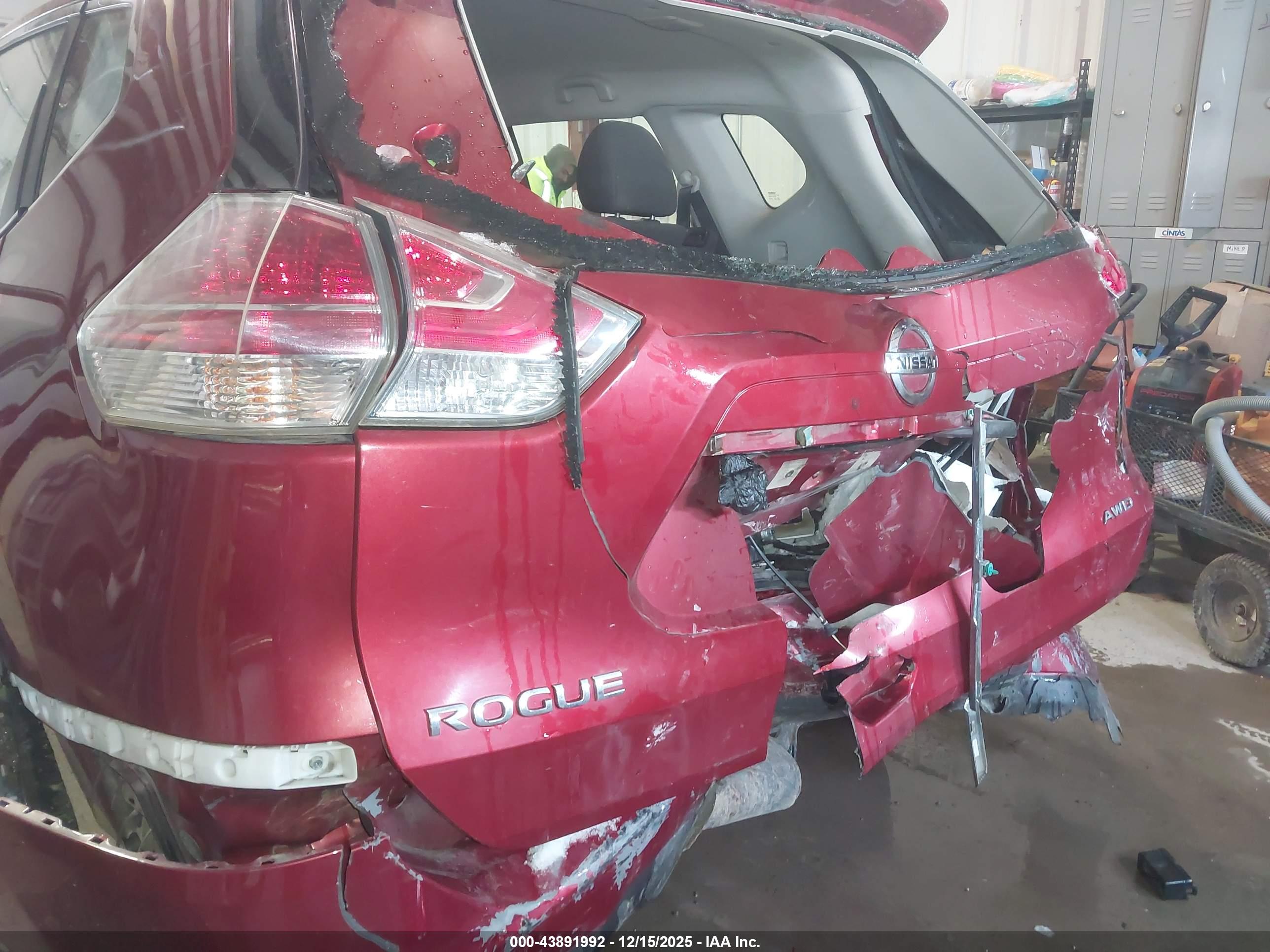 NISSAN ROGUE image 6