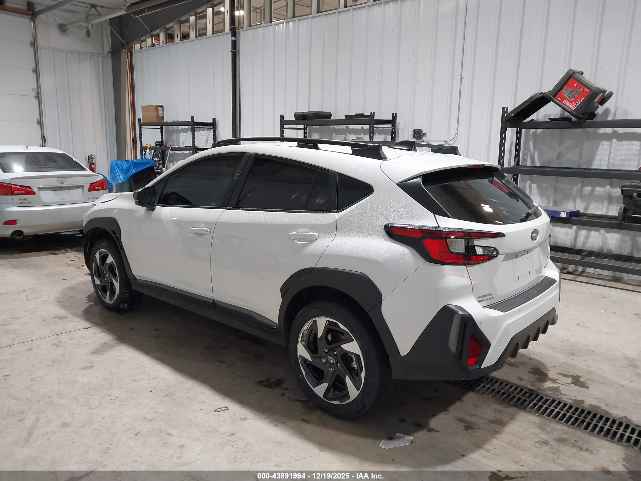 SUBARU CROSSTREK image 3