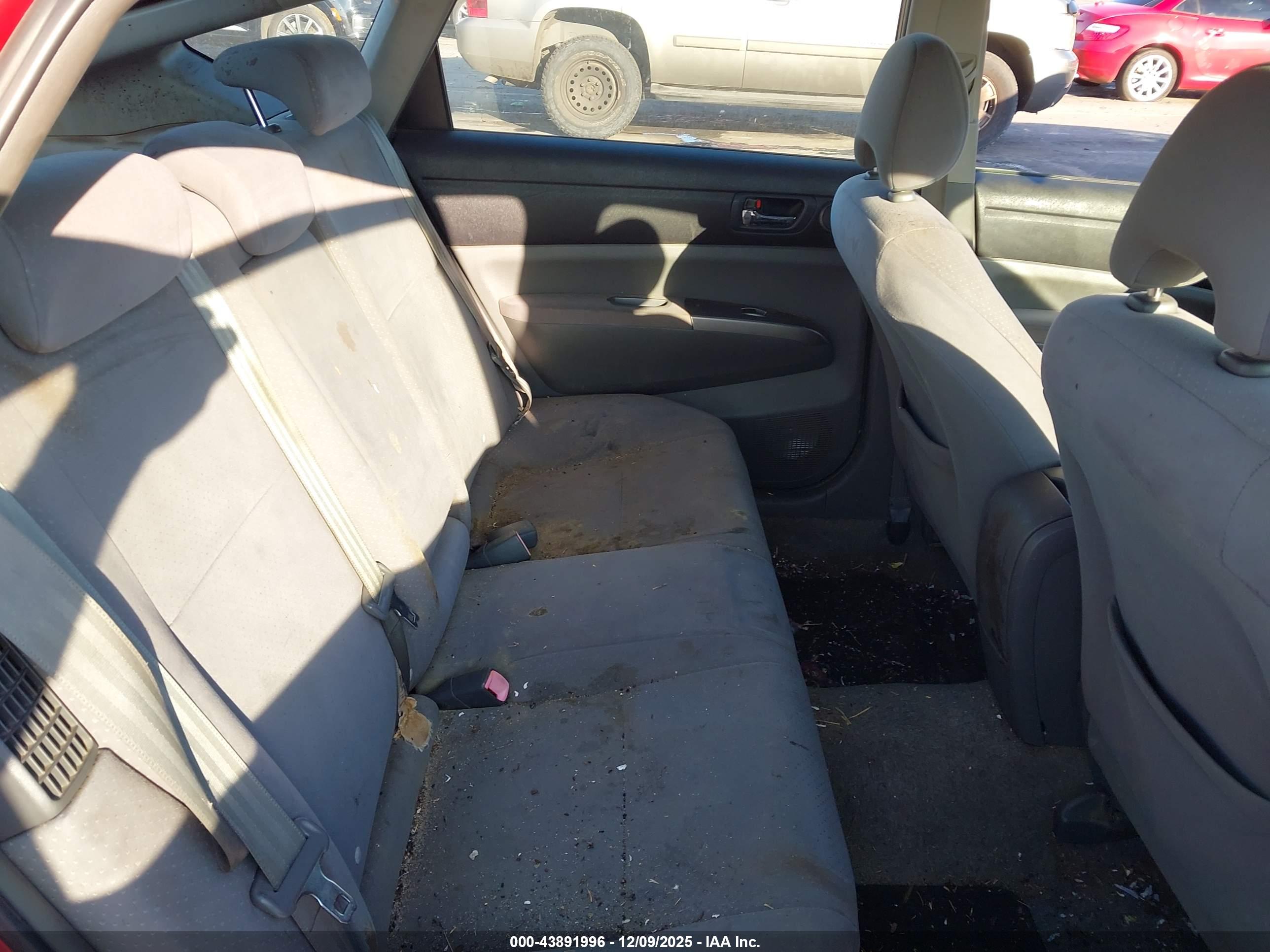TOYOTA PRIUS image 8