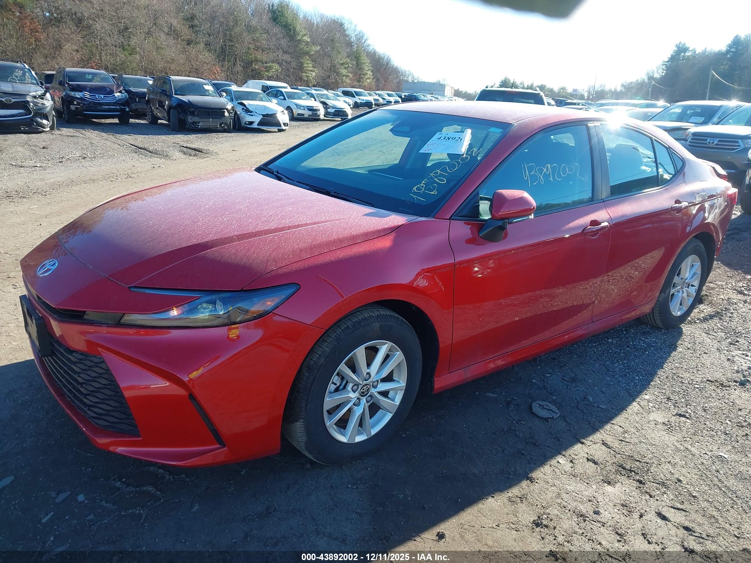 TOYOTA CAMRY image 2