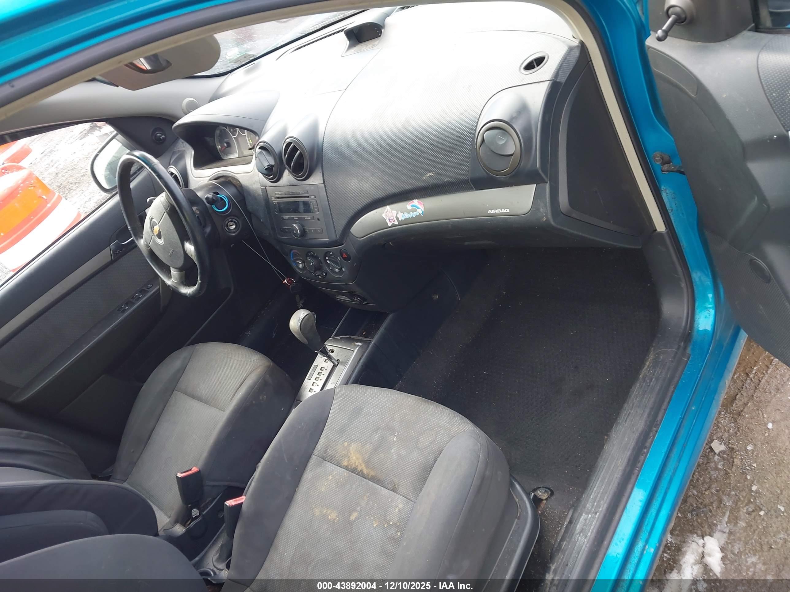 CHEVROLET AVEO image 5