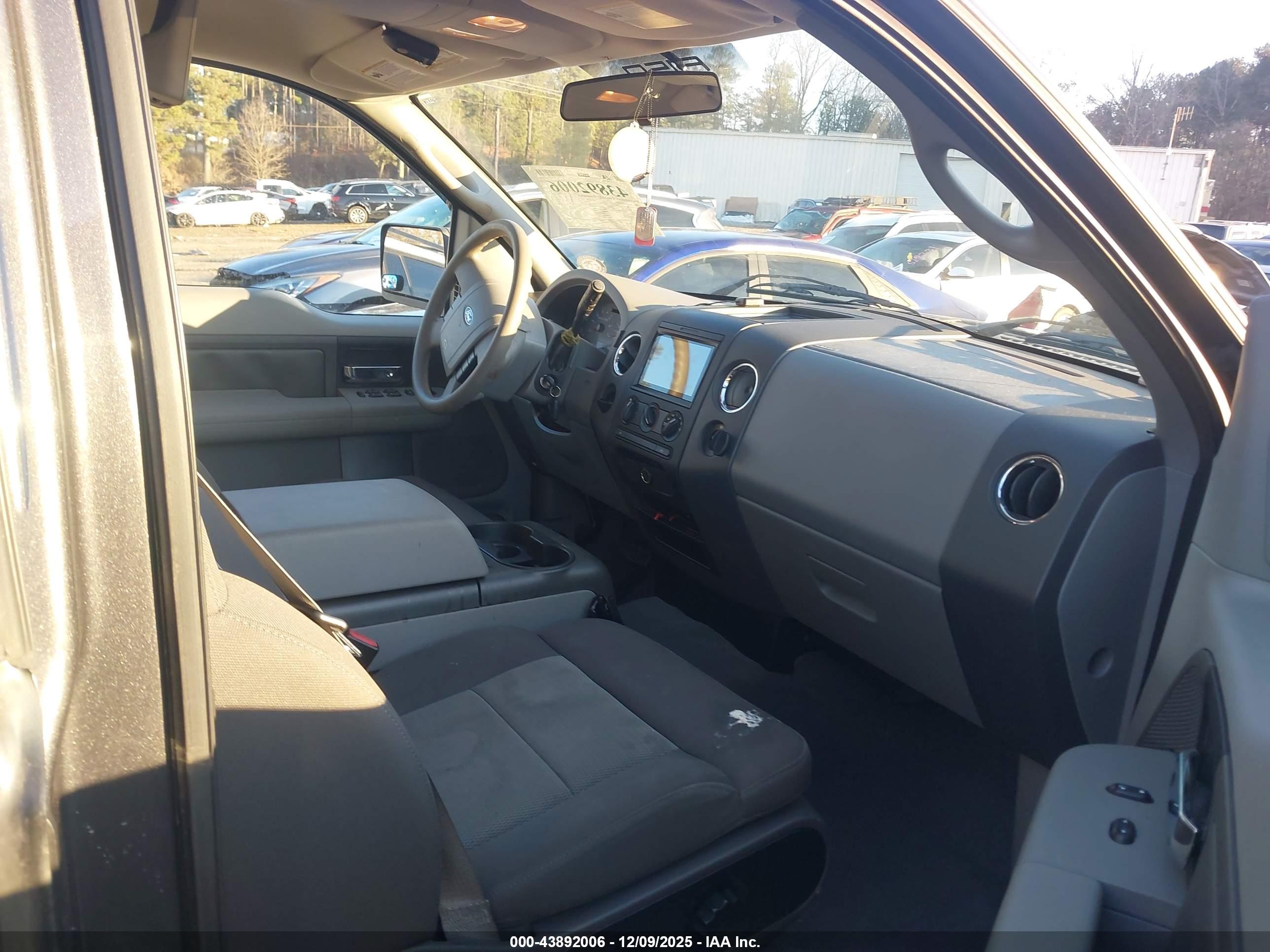 FORD F-150 image 5