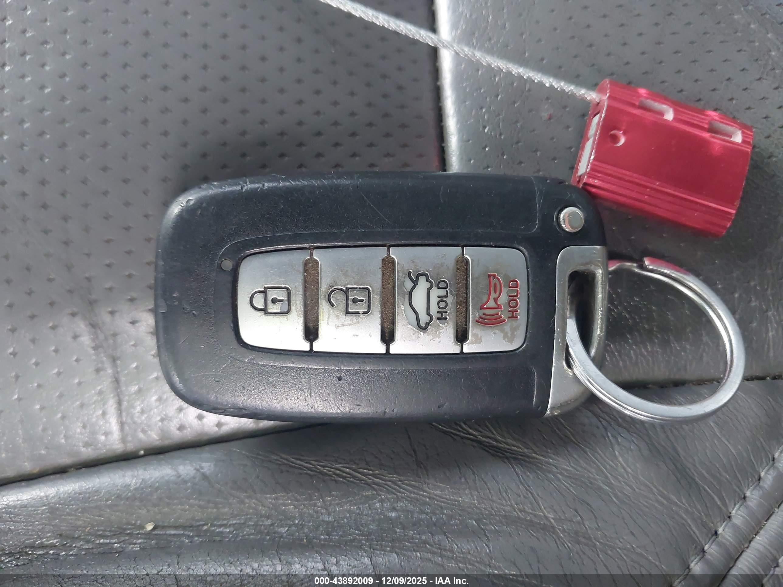 HYUNDAI SONATA image 11