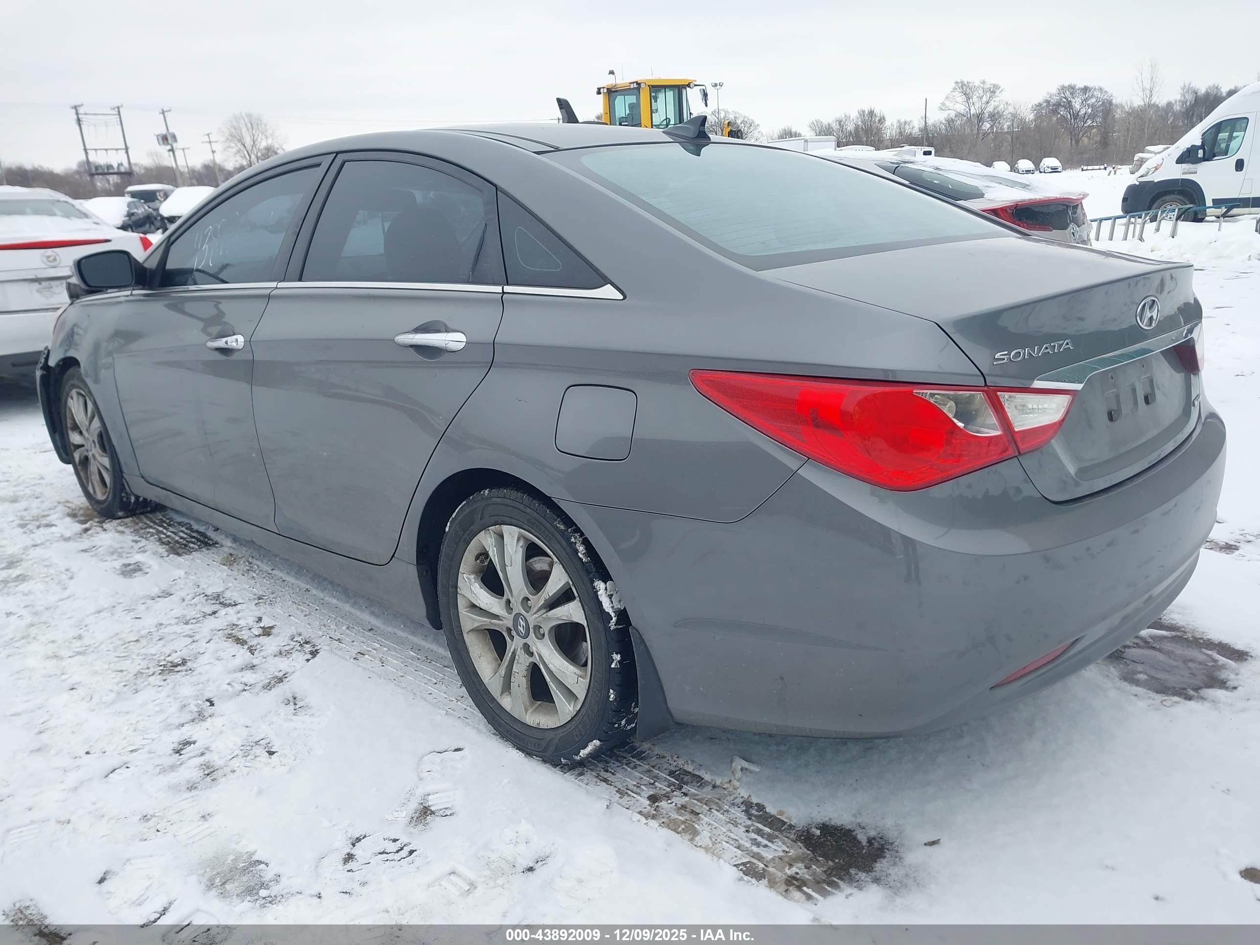 HYUNDAI SONATA image 3