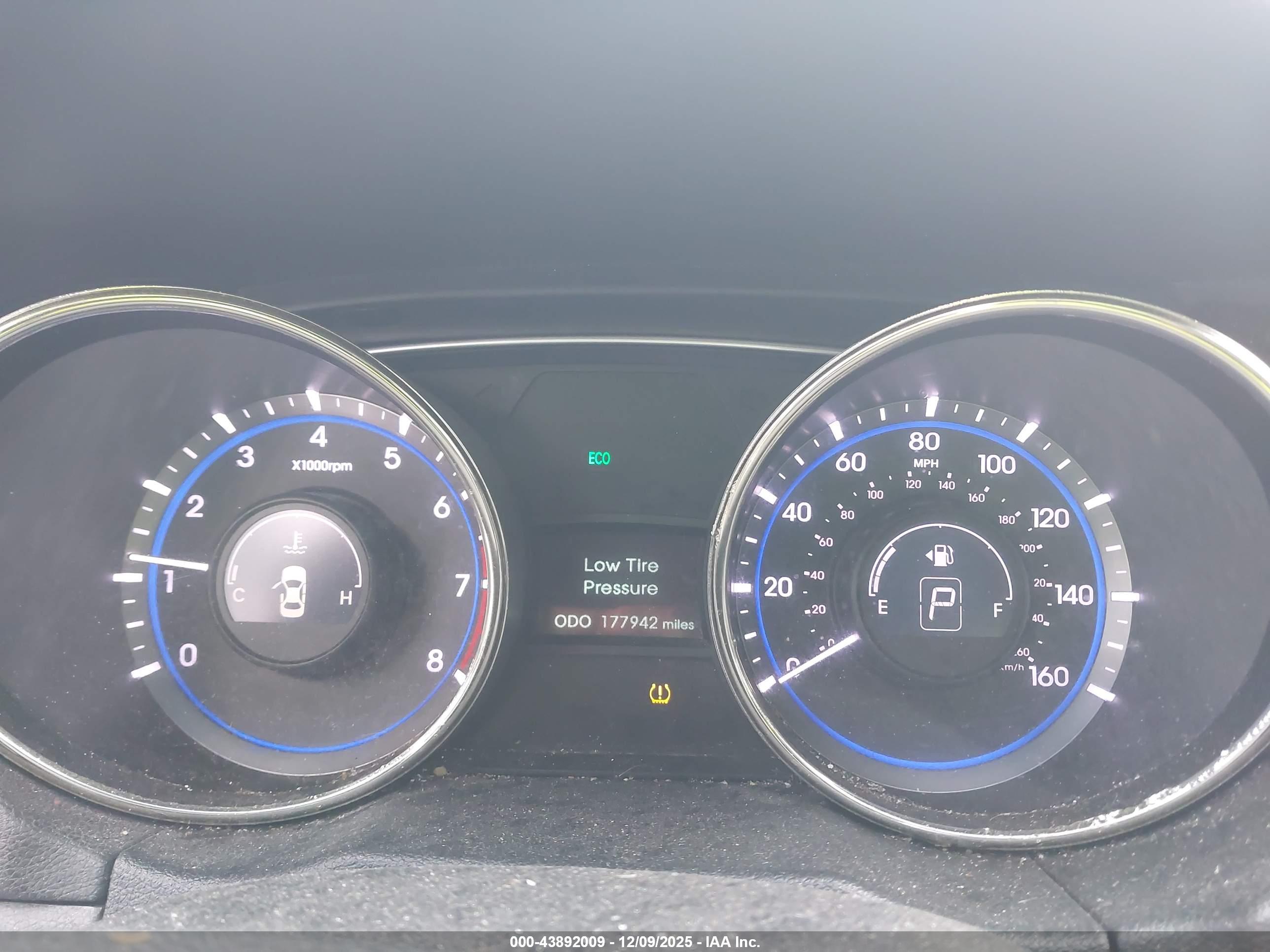 HYUNDAI SONATA image 7