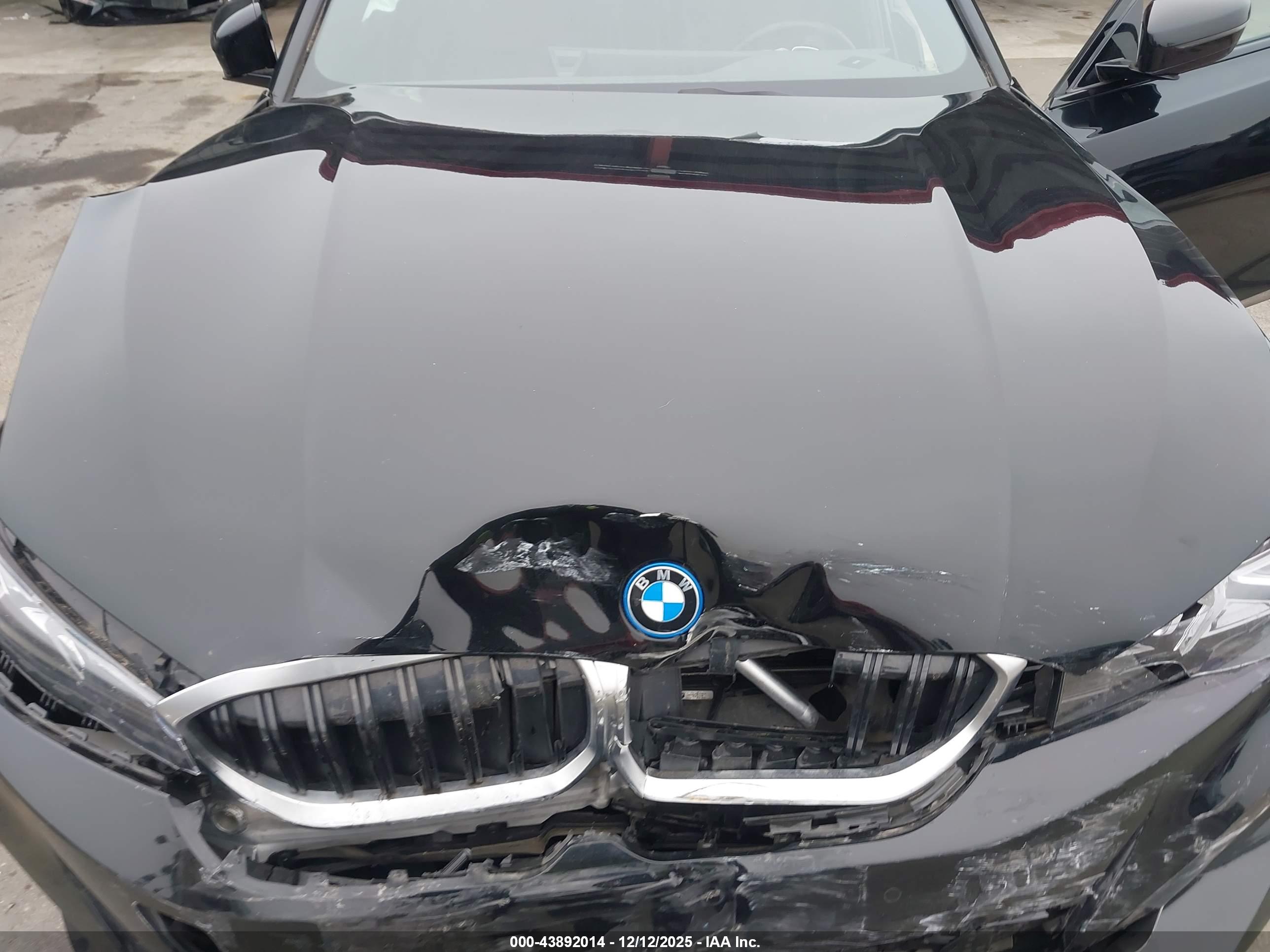 BMW 3 image 10