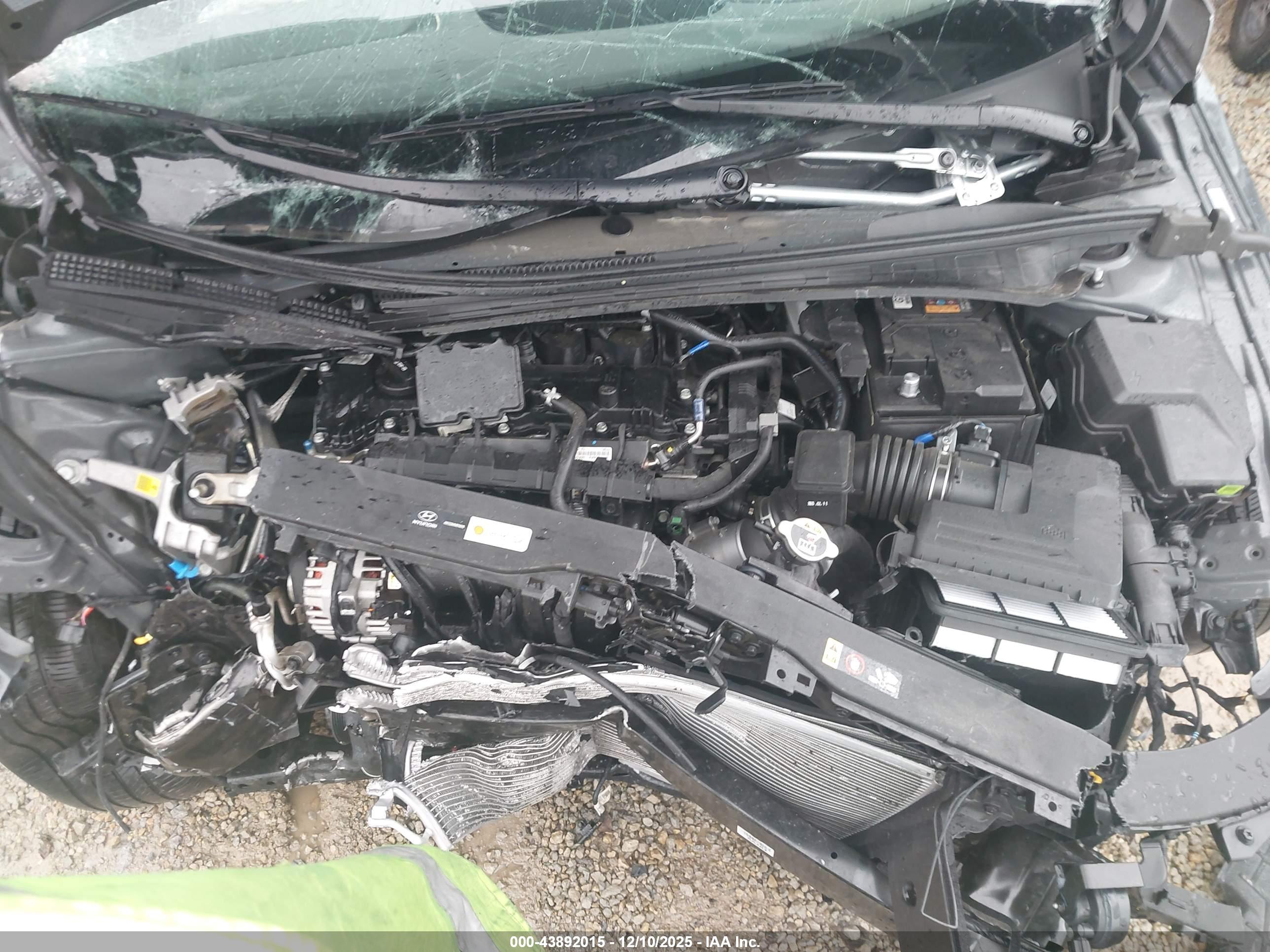 HYUNDAI ELANTRA image 10