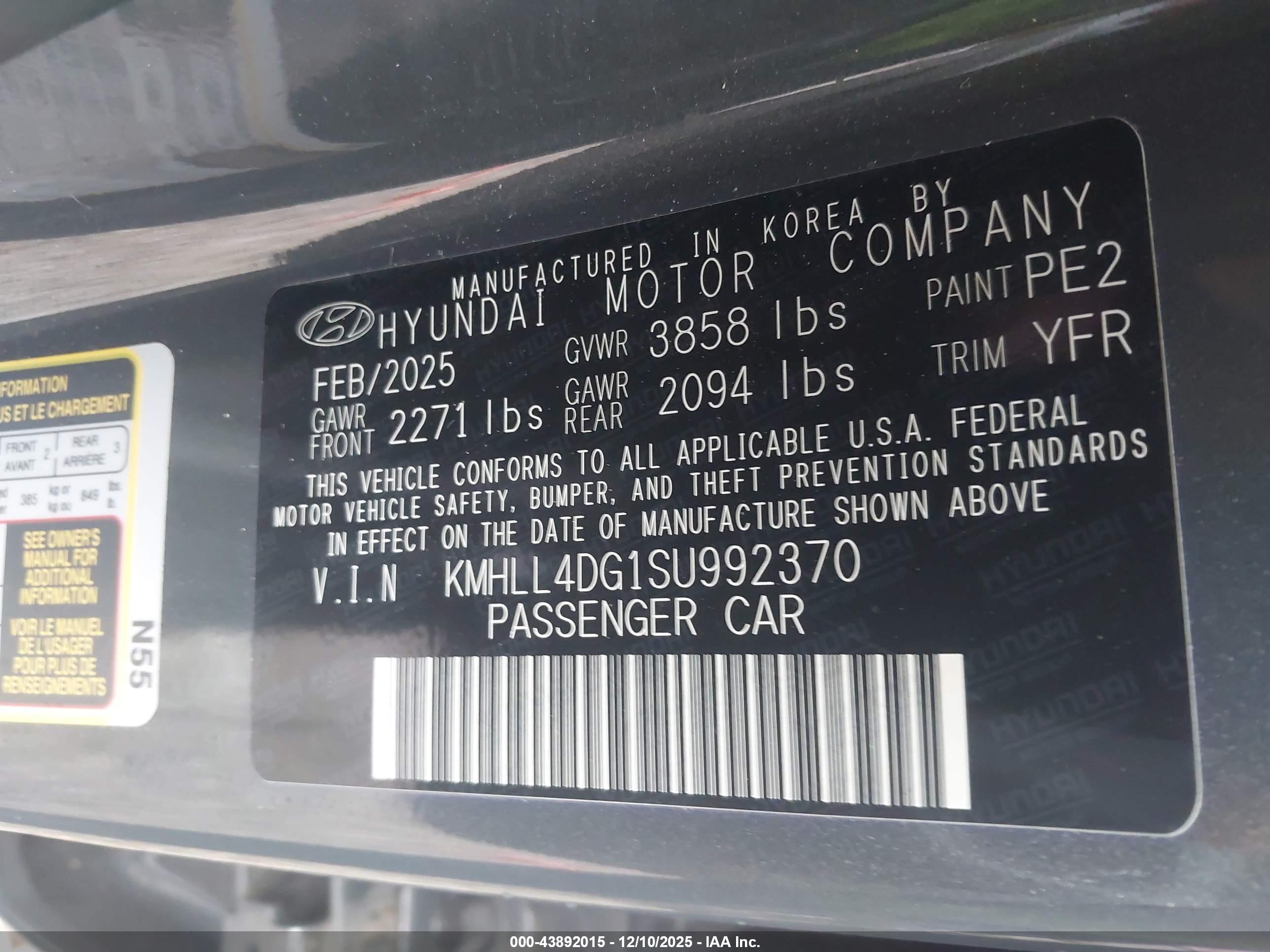 HYUNDAI ELANTRA image 9