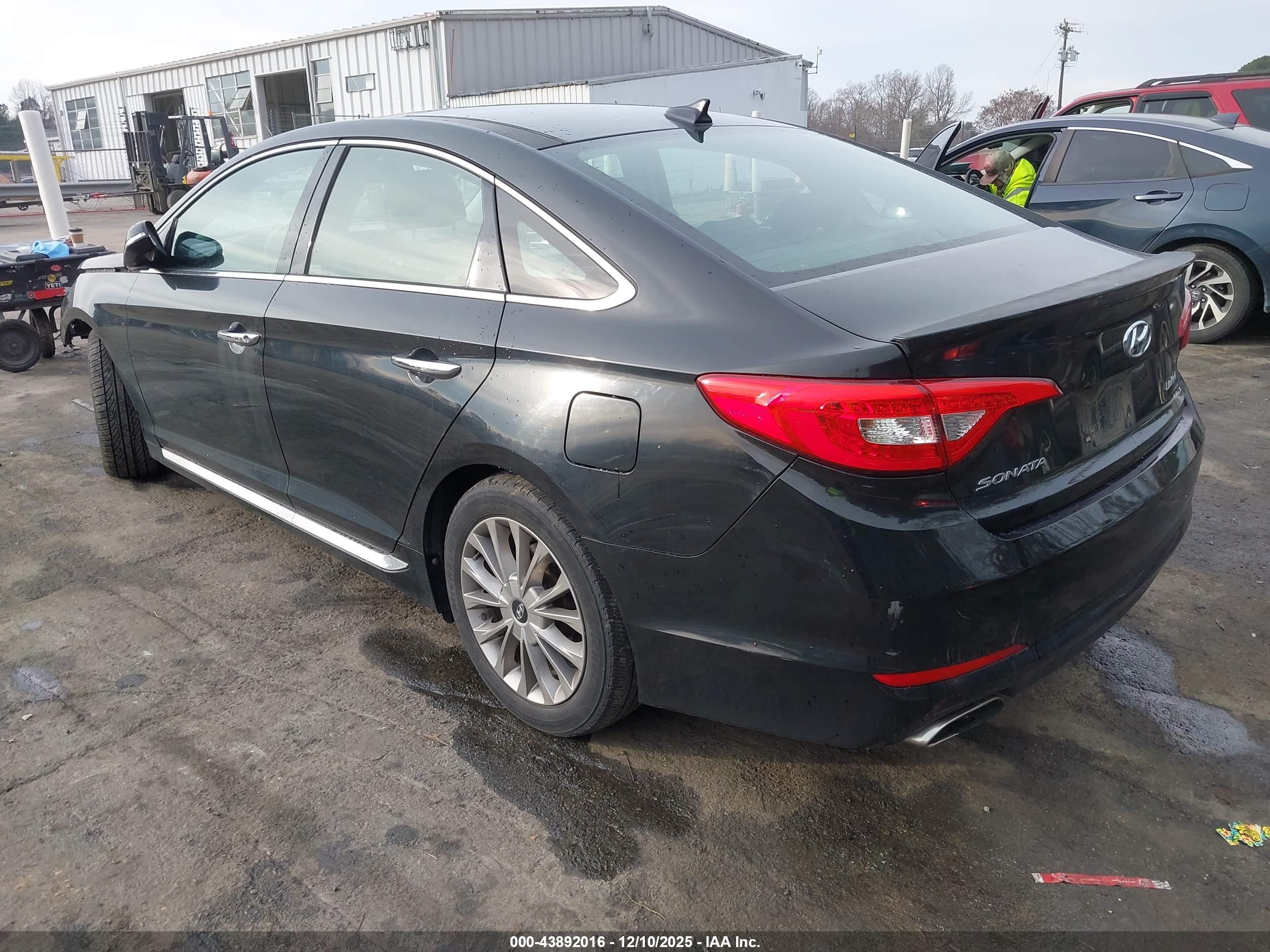 HYUNDAI SONATA image 3