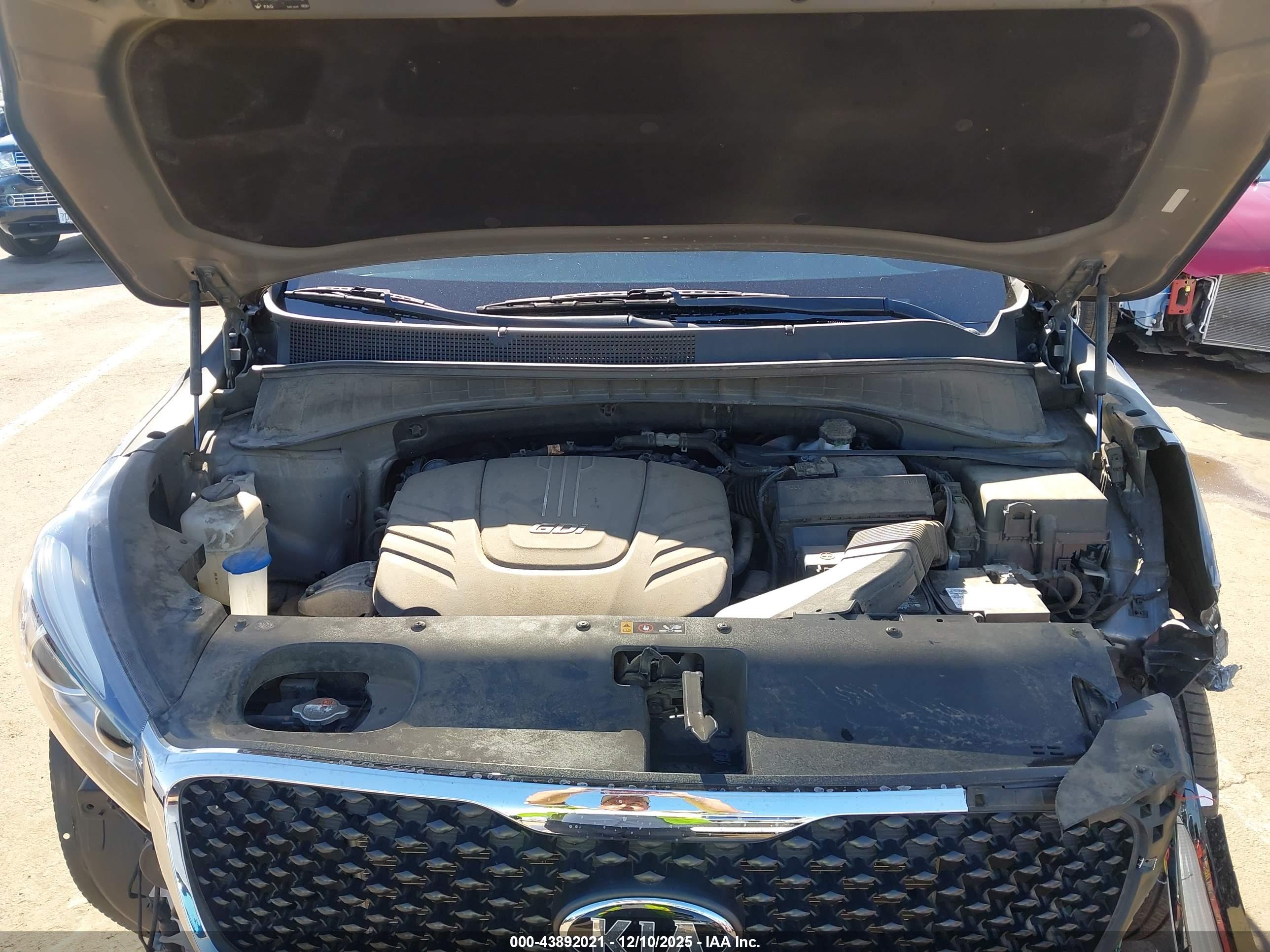 KIA SORENTO image 10