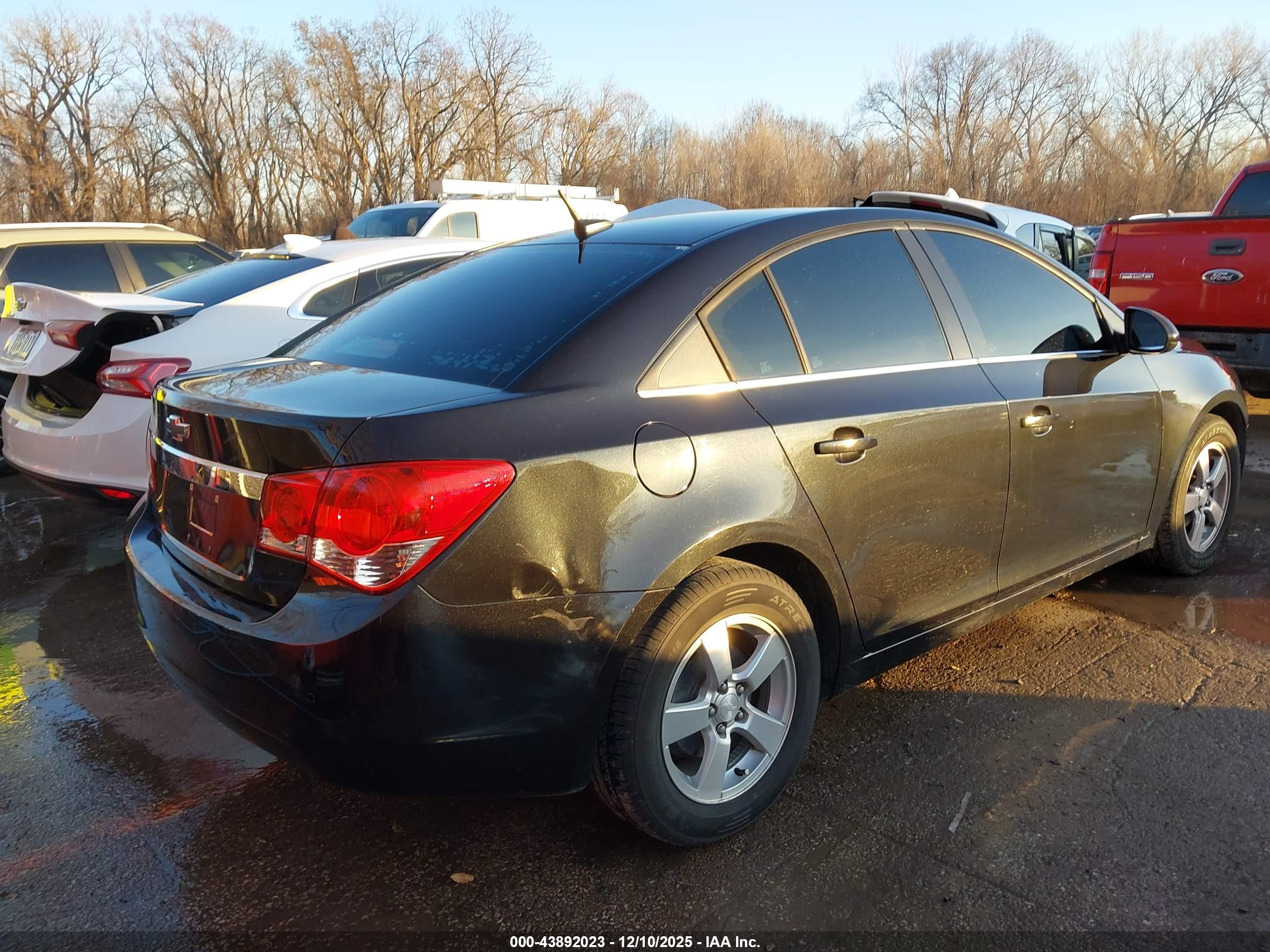 CHEVROLET CRUZE image 4