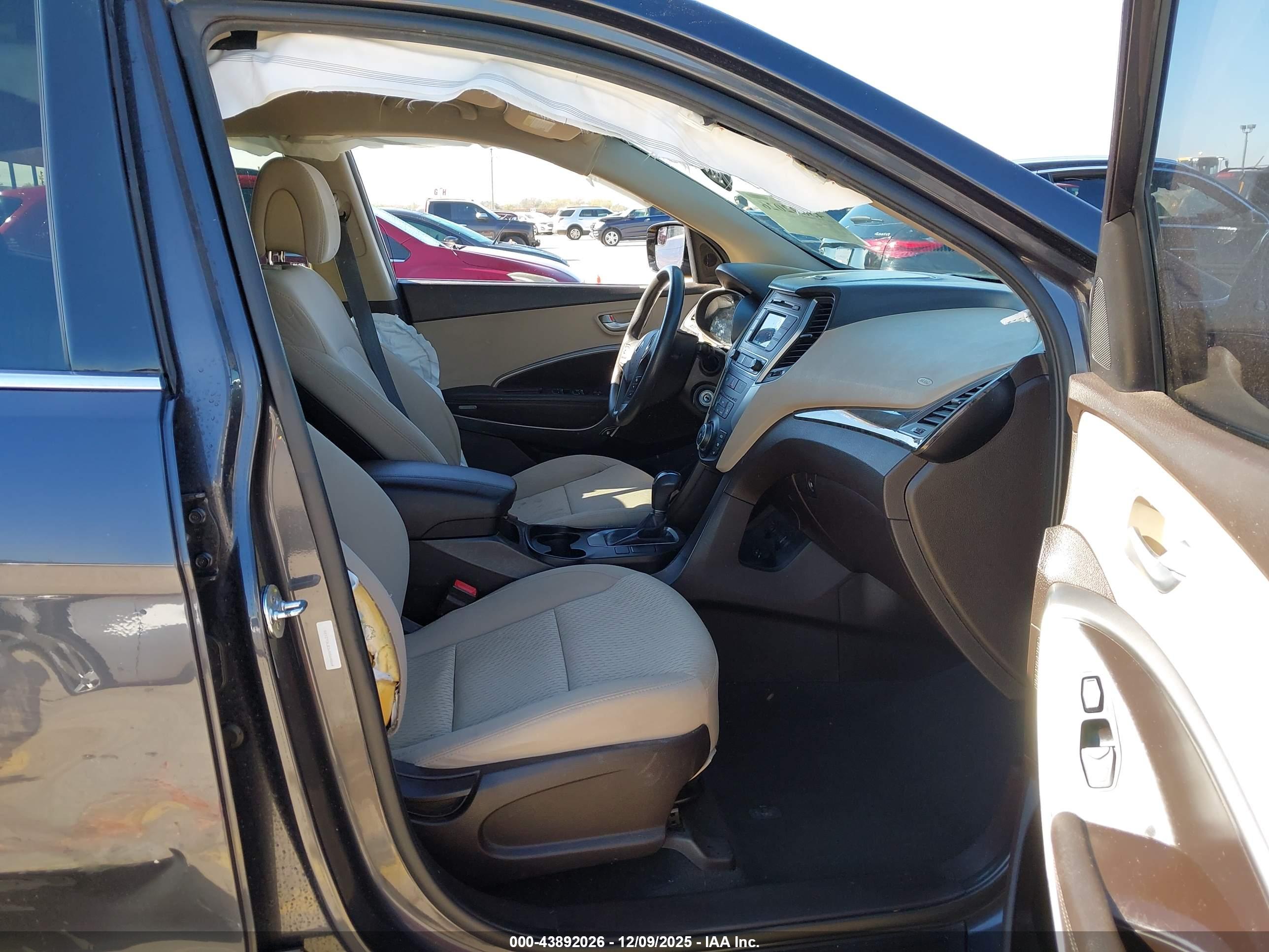 HYUNDAI SANTA image 5